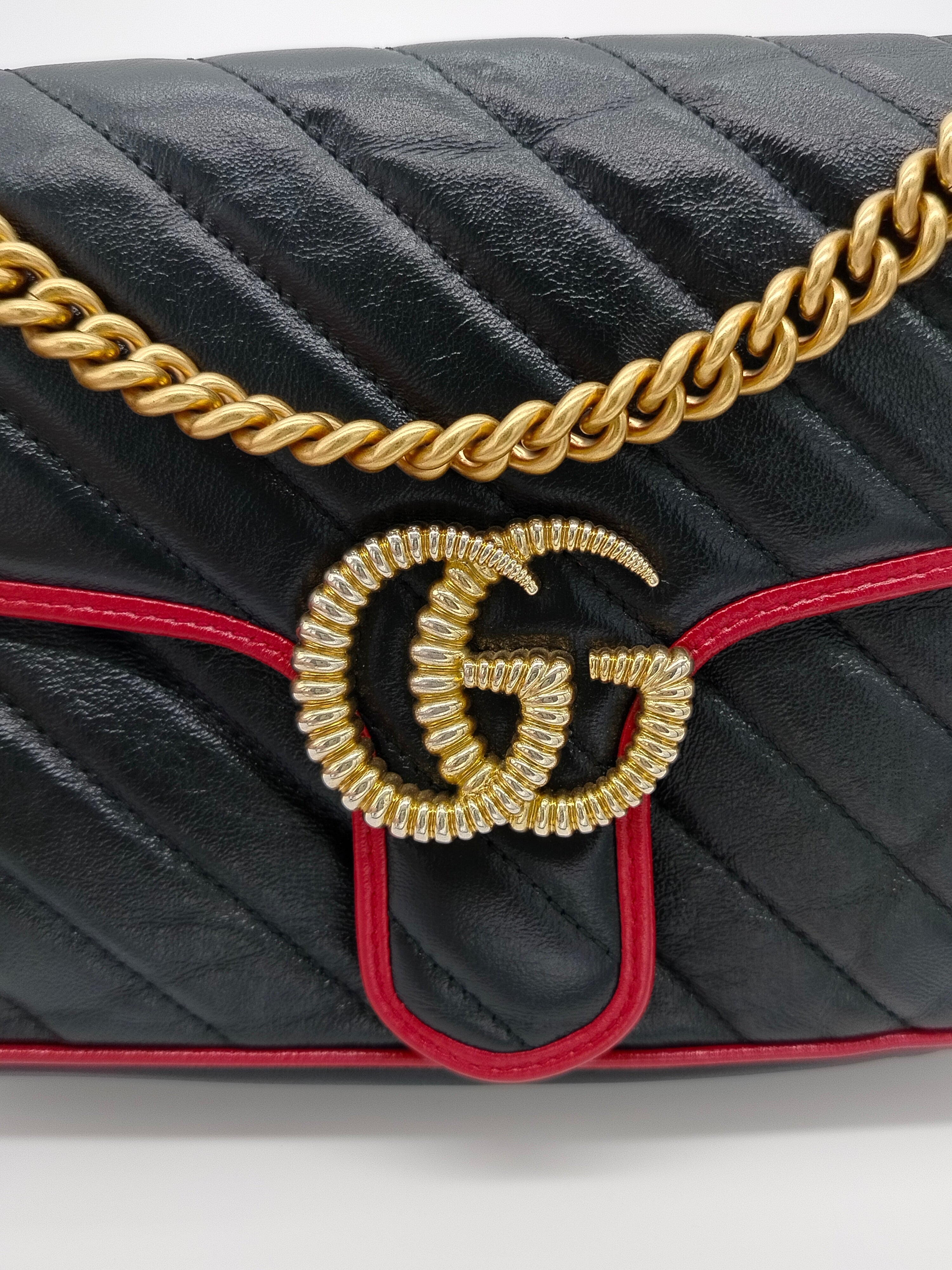 Gucci Marmont Shoulder Bag - '20s