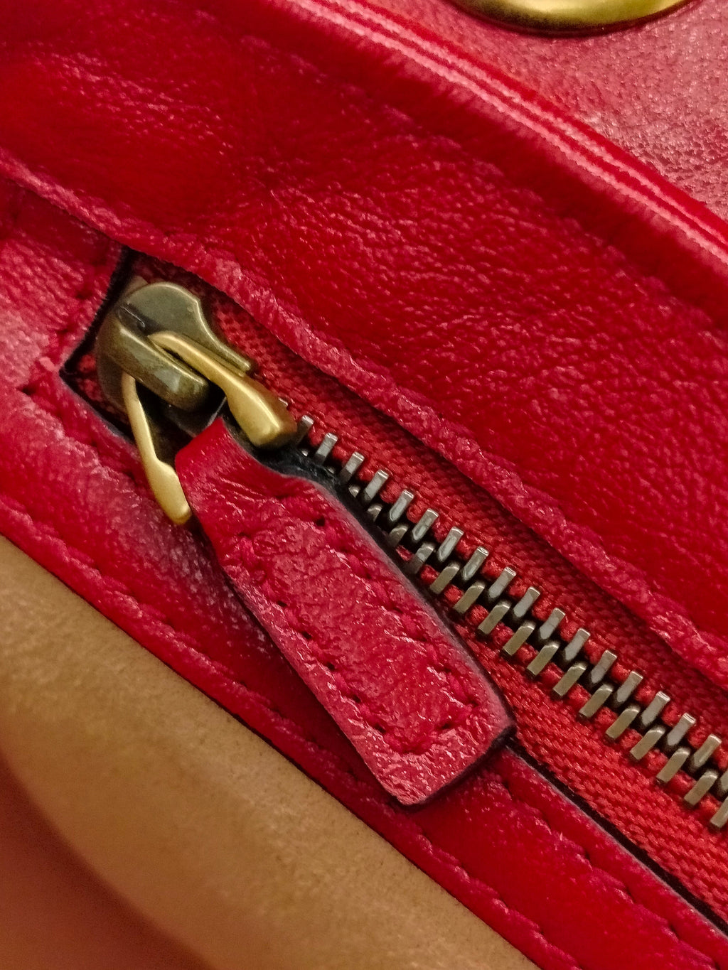 Gucci Marmont Shoulder Bag - '20s