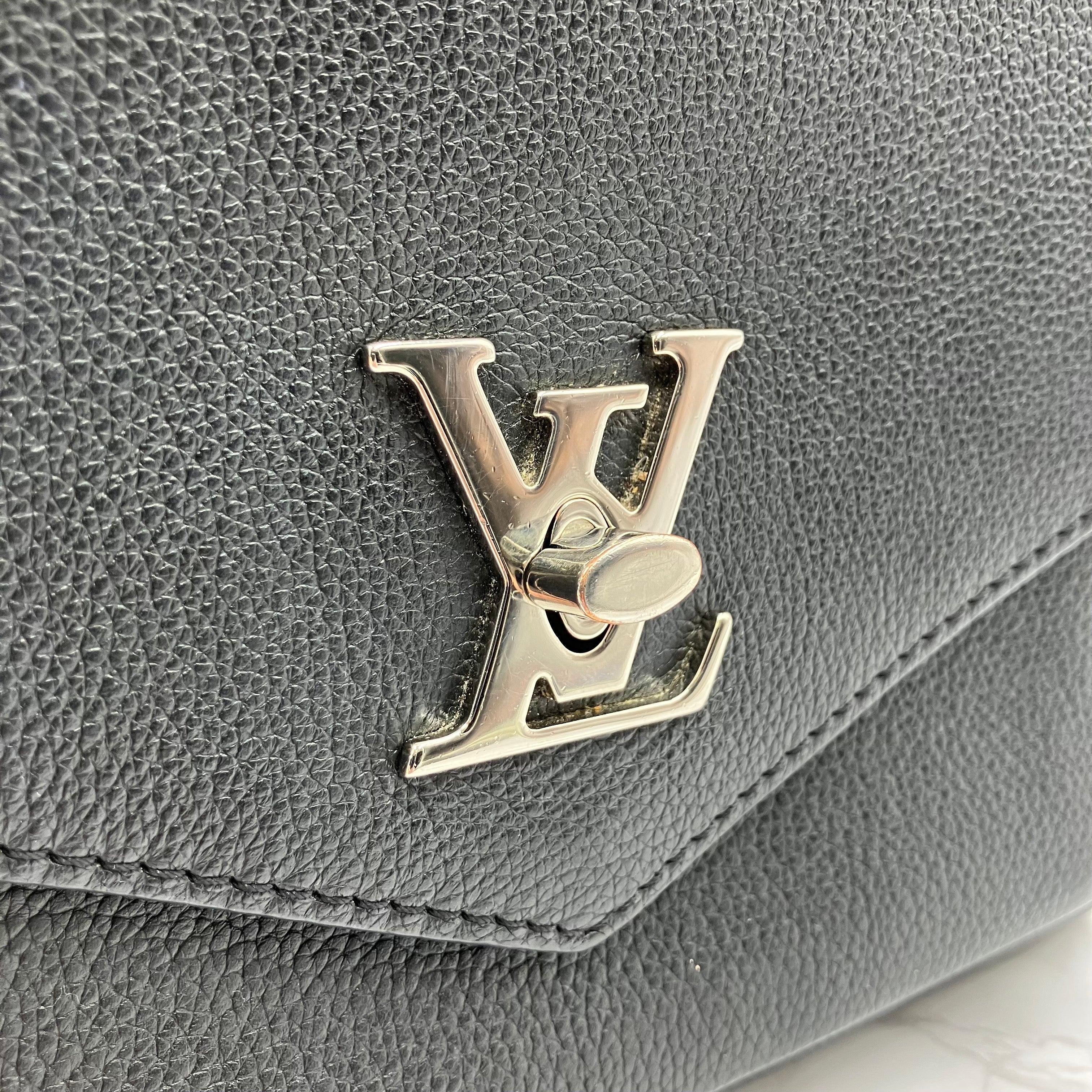 LOUIS VUITTON My Lock Me