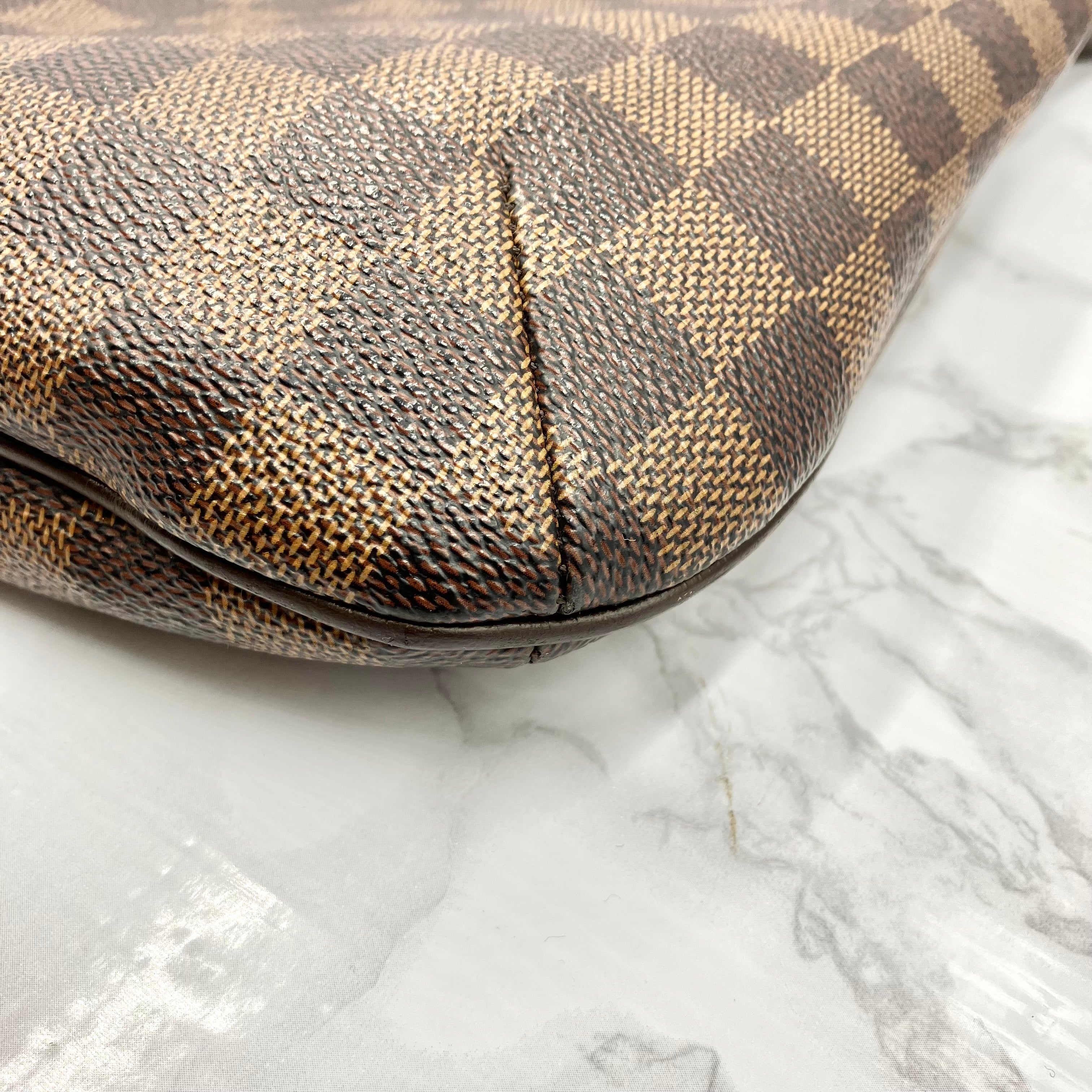 LOUIS VUITTON Damier Bloomsbury