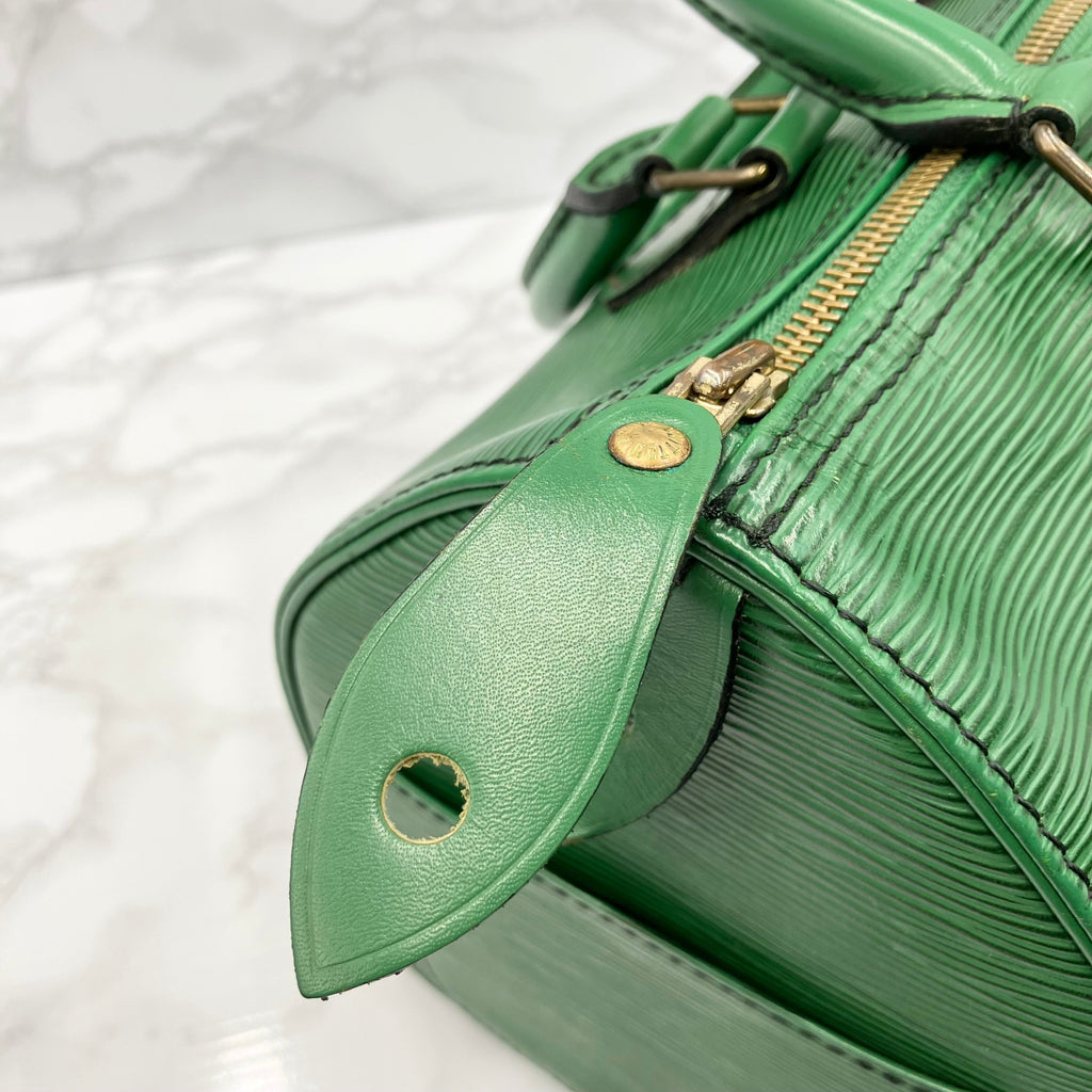 LOUIS VUITTON Epi Speedy 25