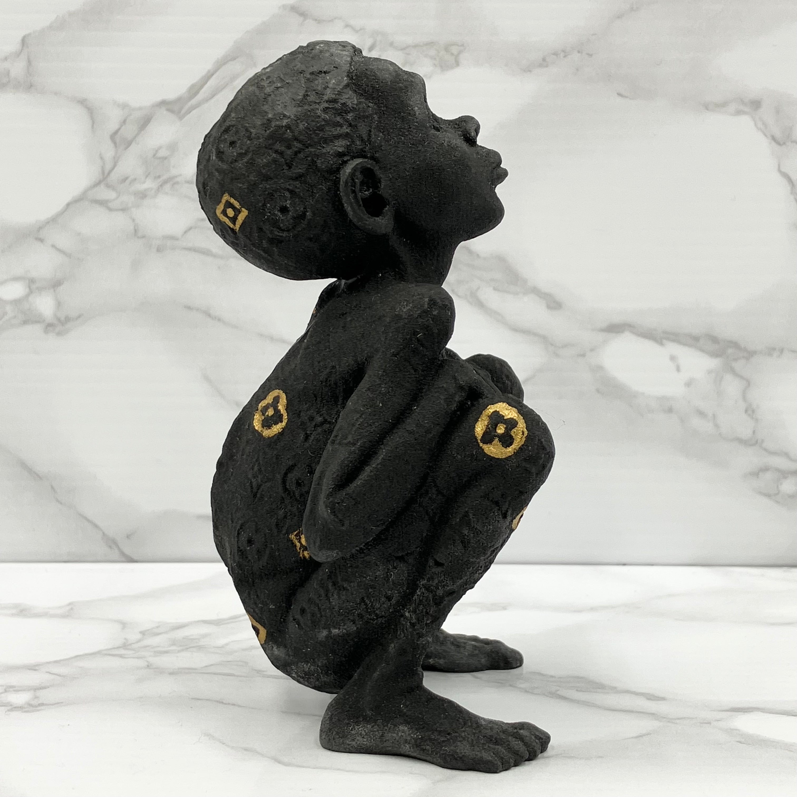 LOUIS VUITTON BEEJOIR Bronze statue, limited to 500 pieces worldwide