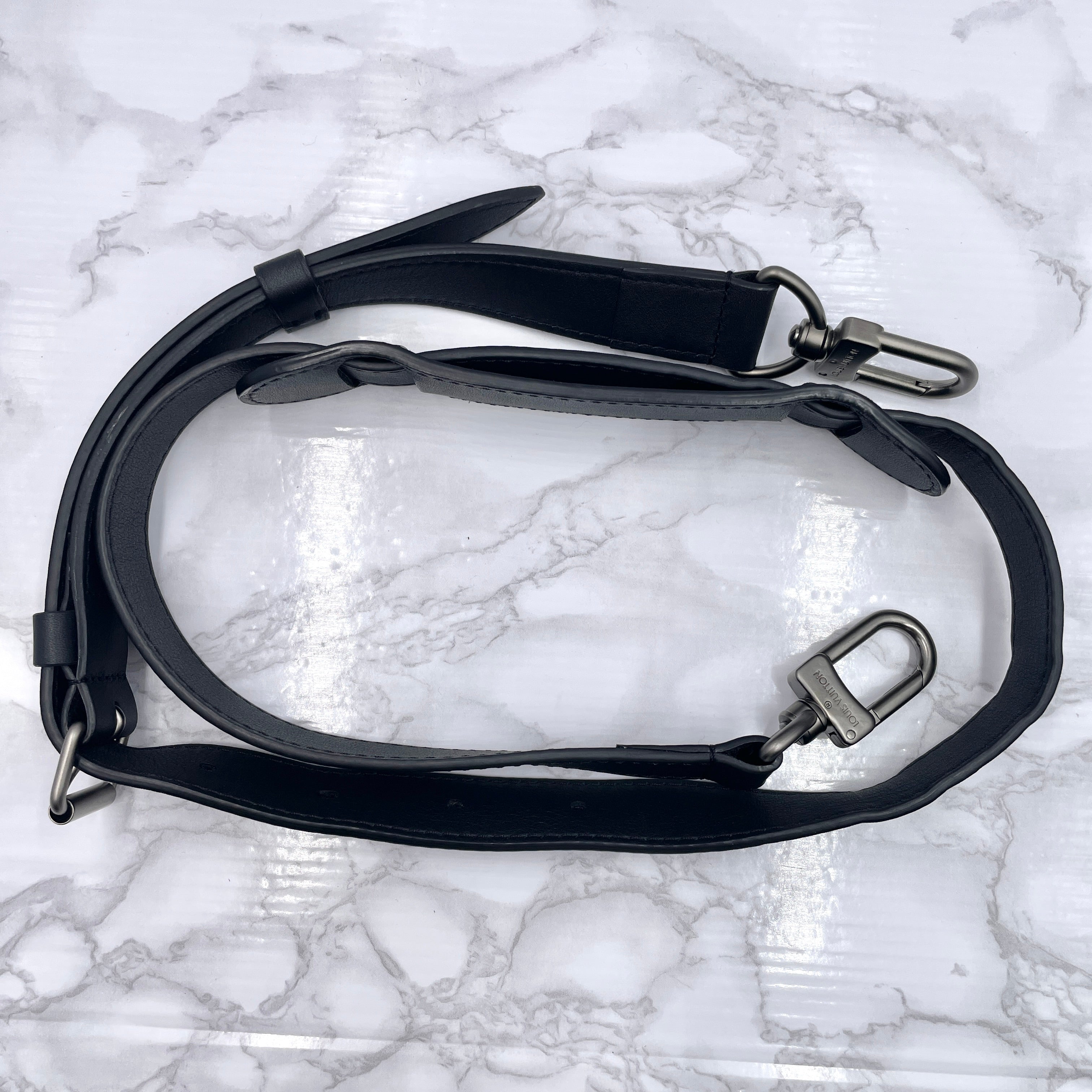 LOUIS VUITTON Damier Infini Keepall 55 Bandouliere