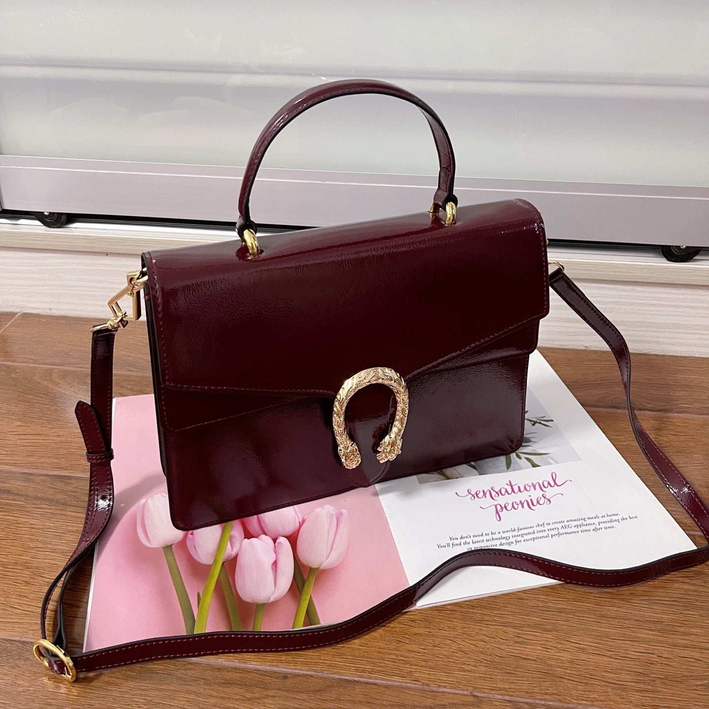 GC704 Dionysus Medium Top Handle Bag / 11.4"W x 7.8"H x 4"D