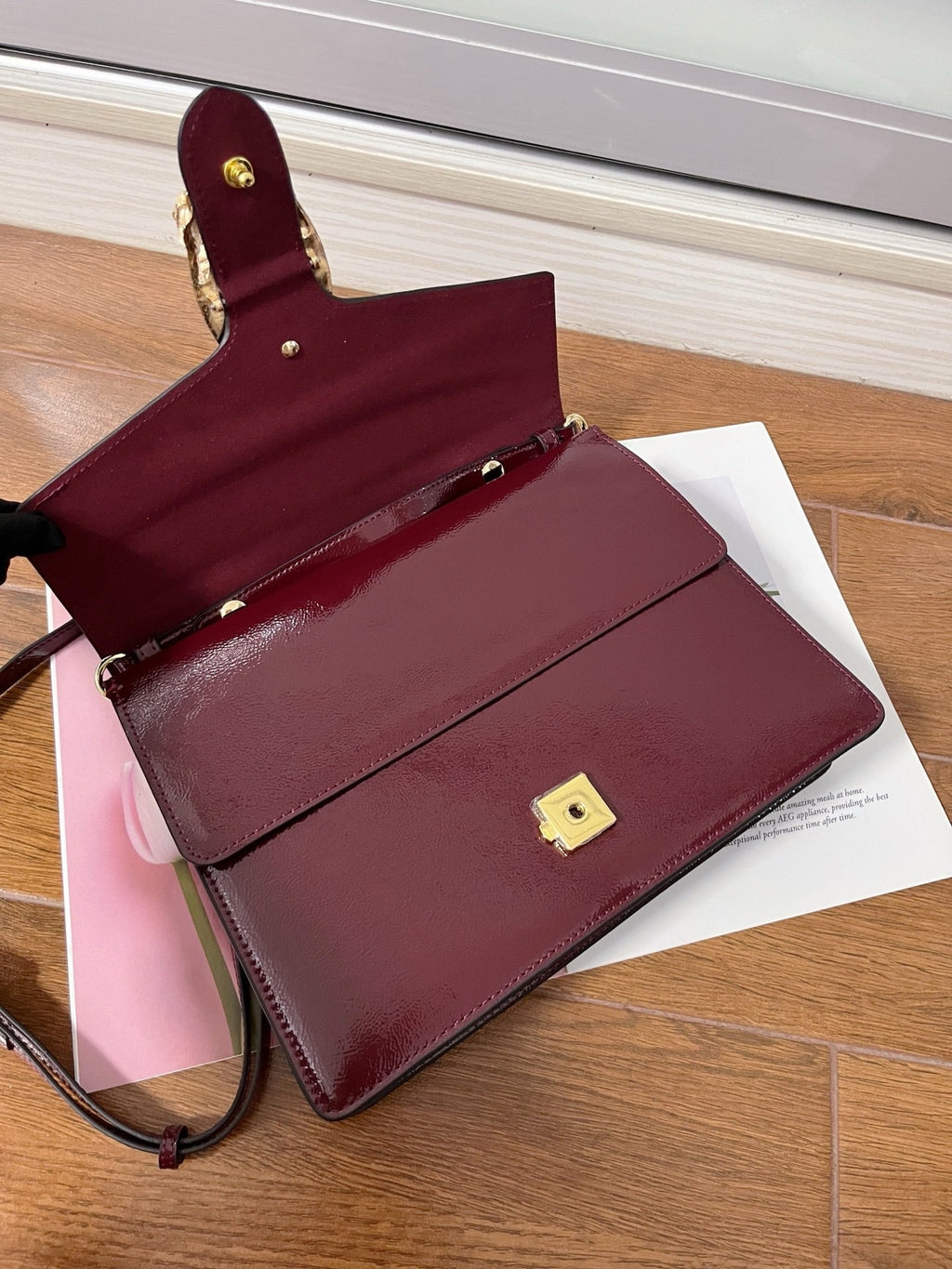 GC704 Dionysus Medium Top Handle Bag / 11.4"W x 7.8"H x 4"D