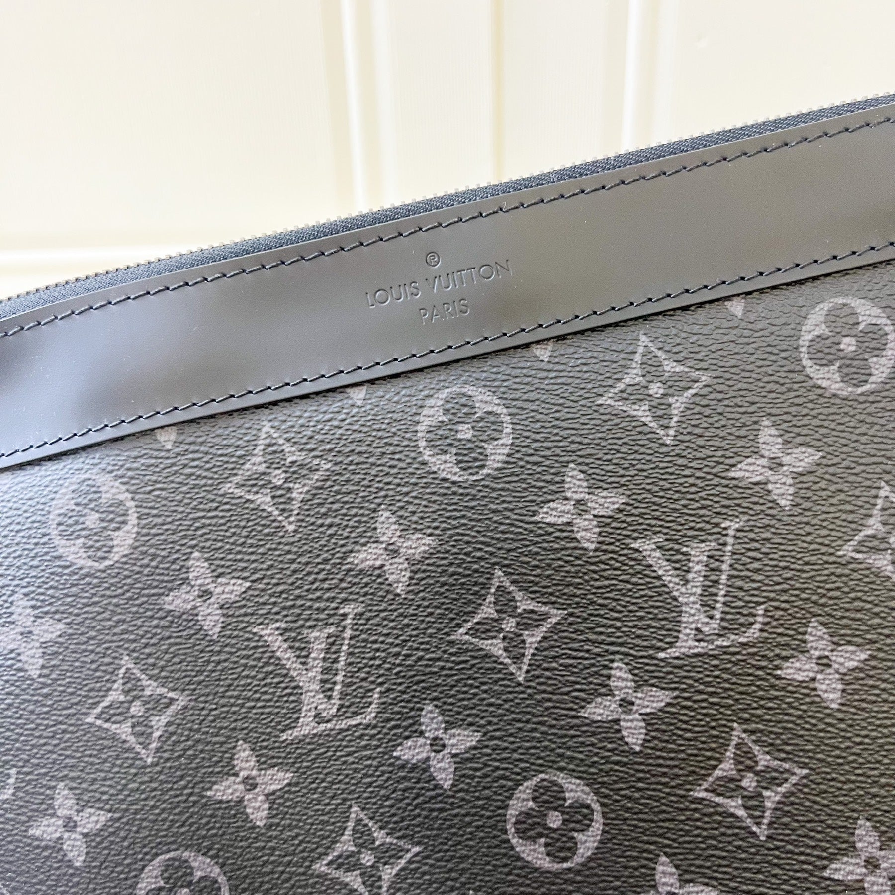 LV Discovery Pochette GM in Monogram Eclipse Canvas SHW