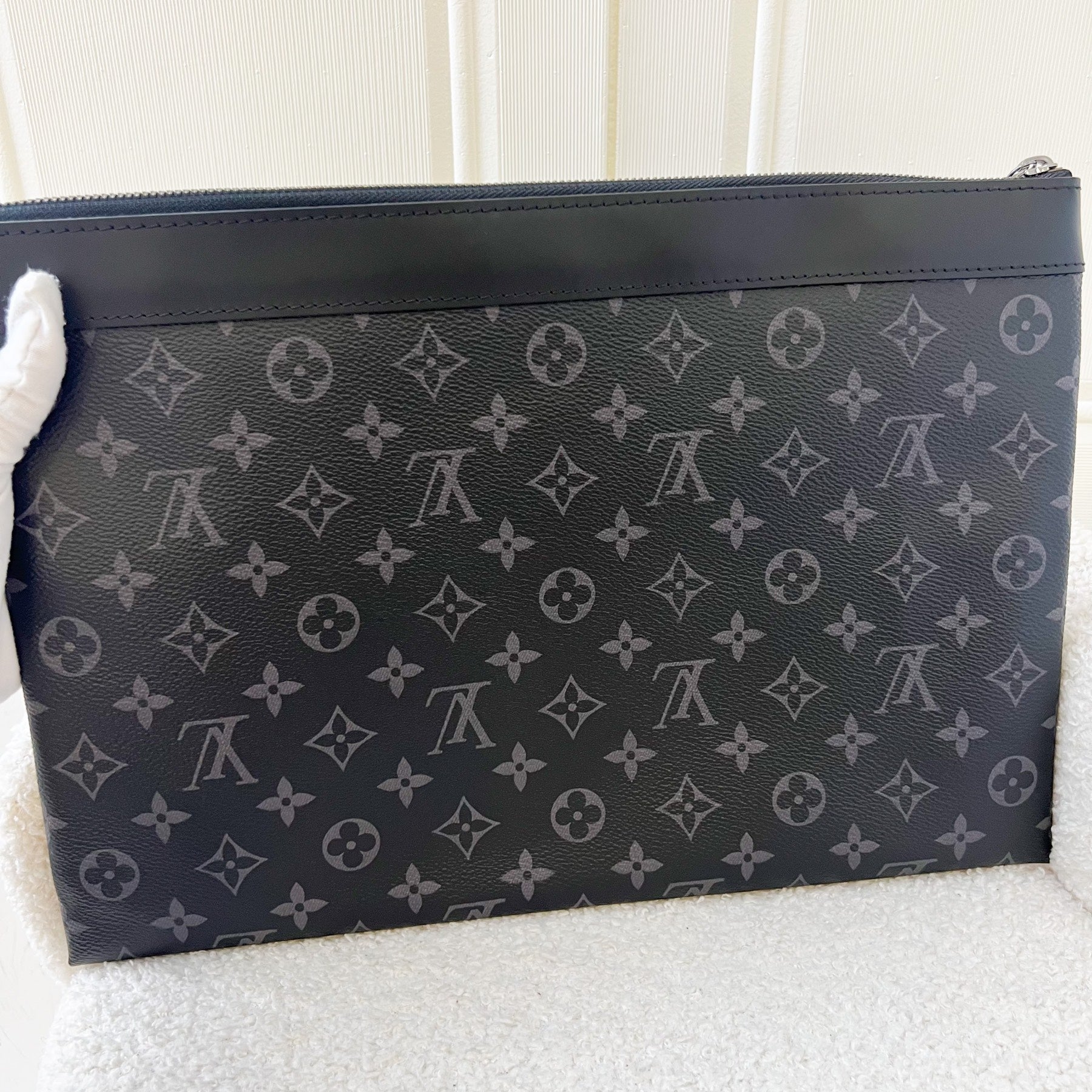 LV Discovery Pochette GM in Monogram Eclipse Canvas SHW