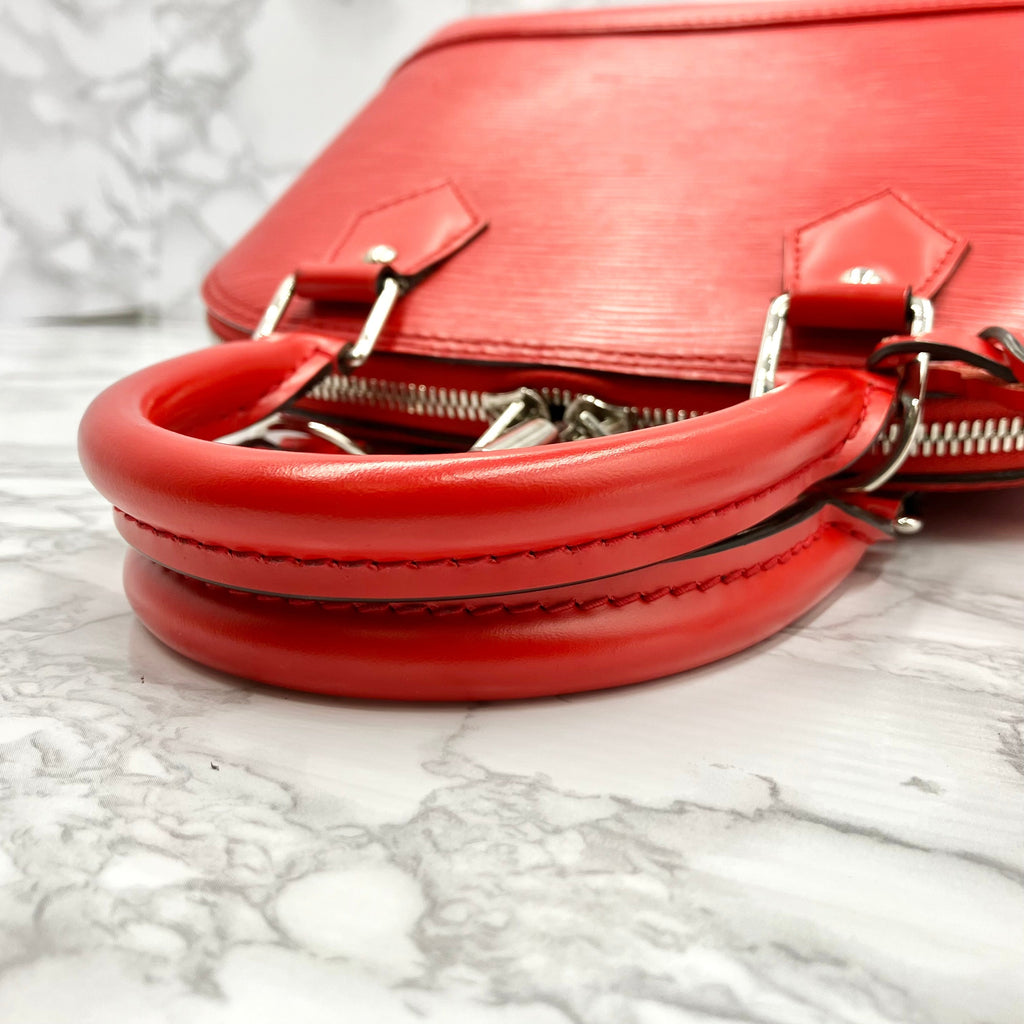 LOUIS VUITTON Epi Alma BB