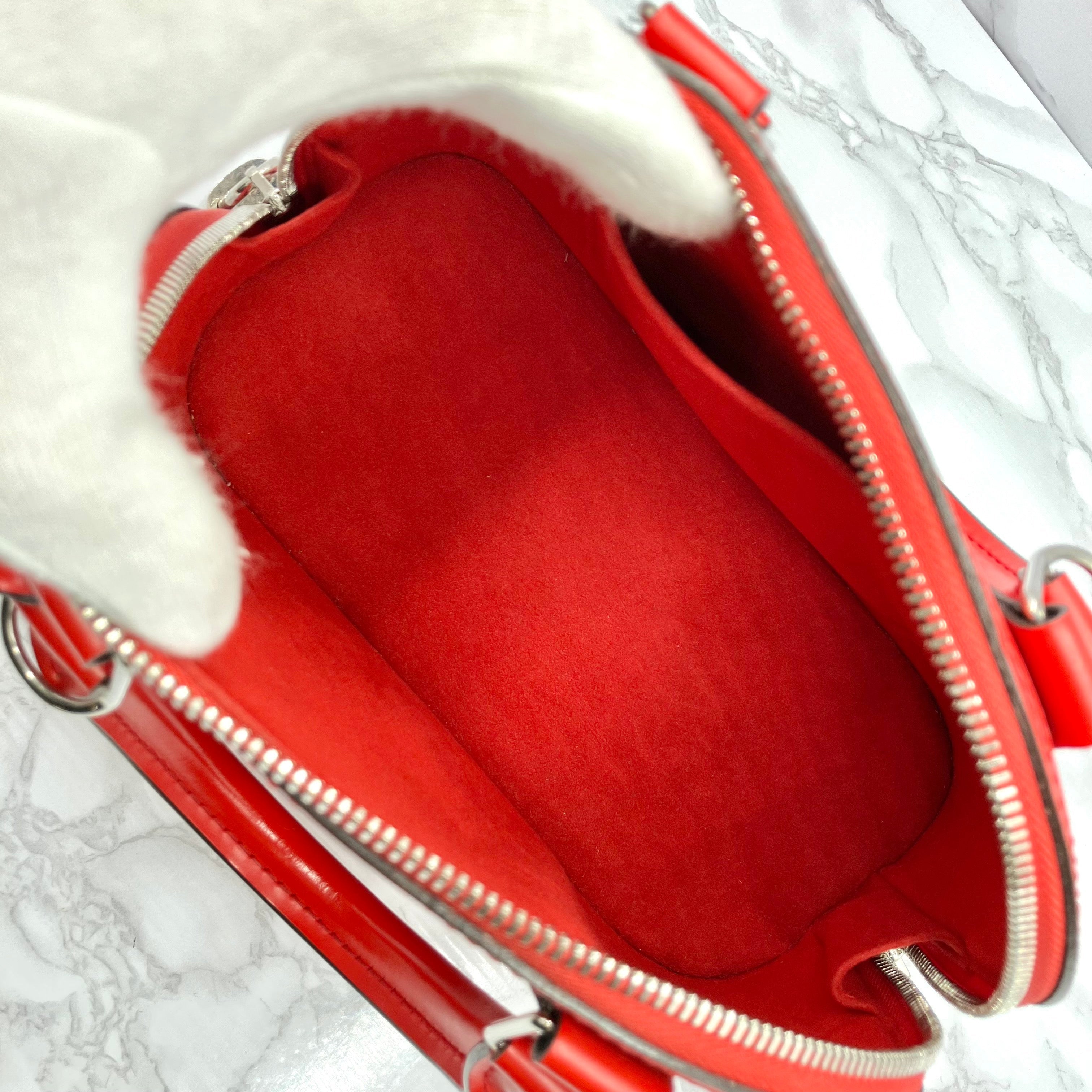 LOUIS VUITTON Epi Alma BB