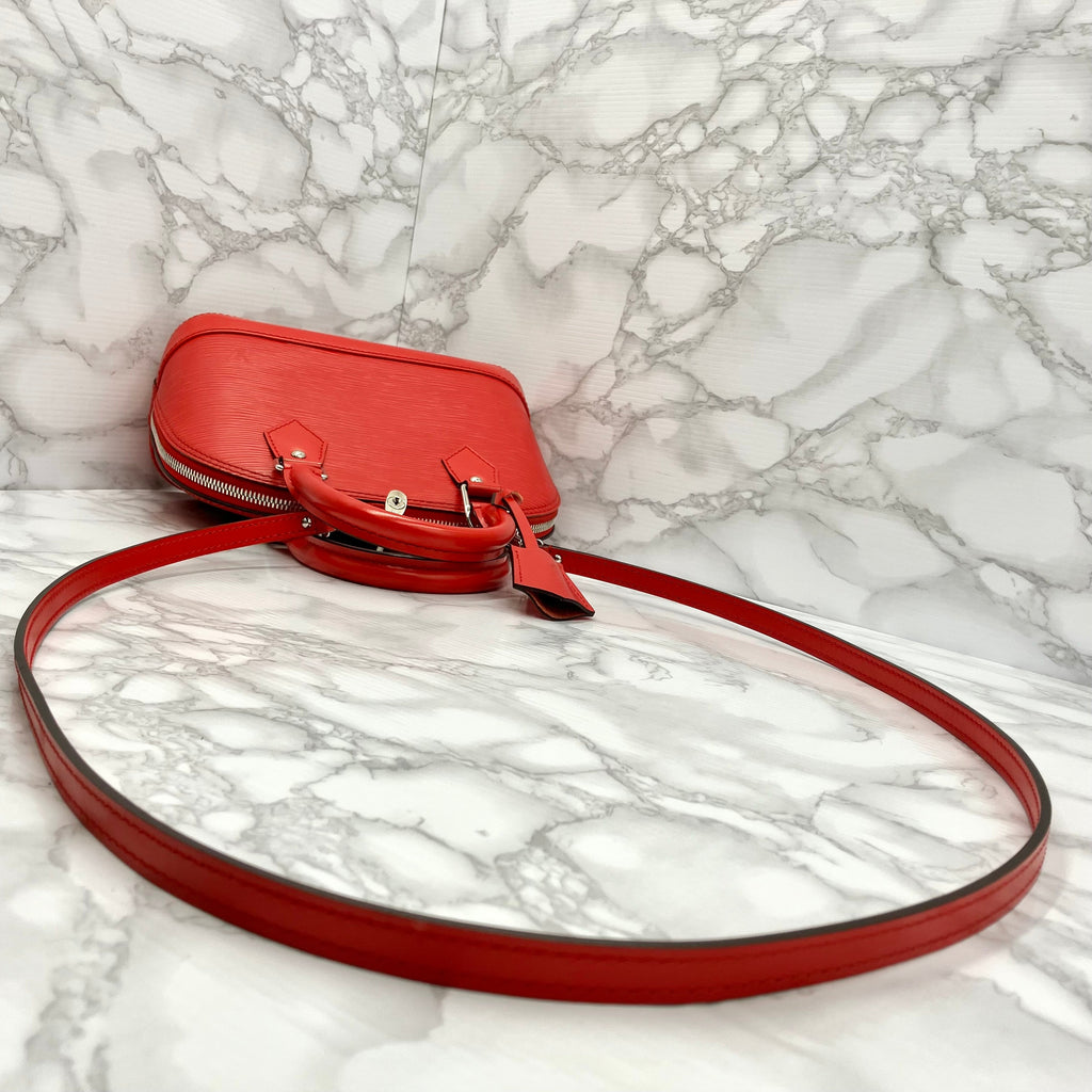 LOUIS VUITTON Epi Alma BB