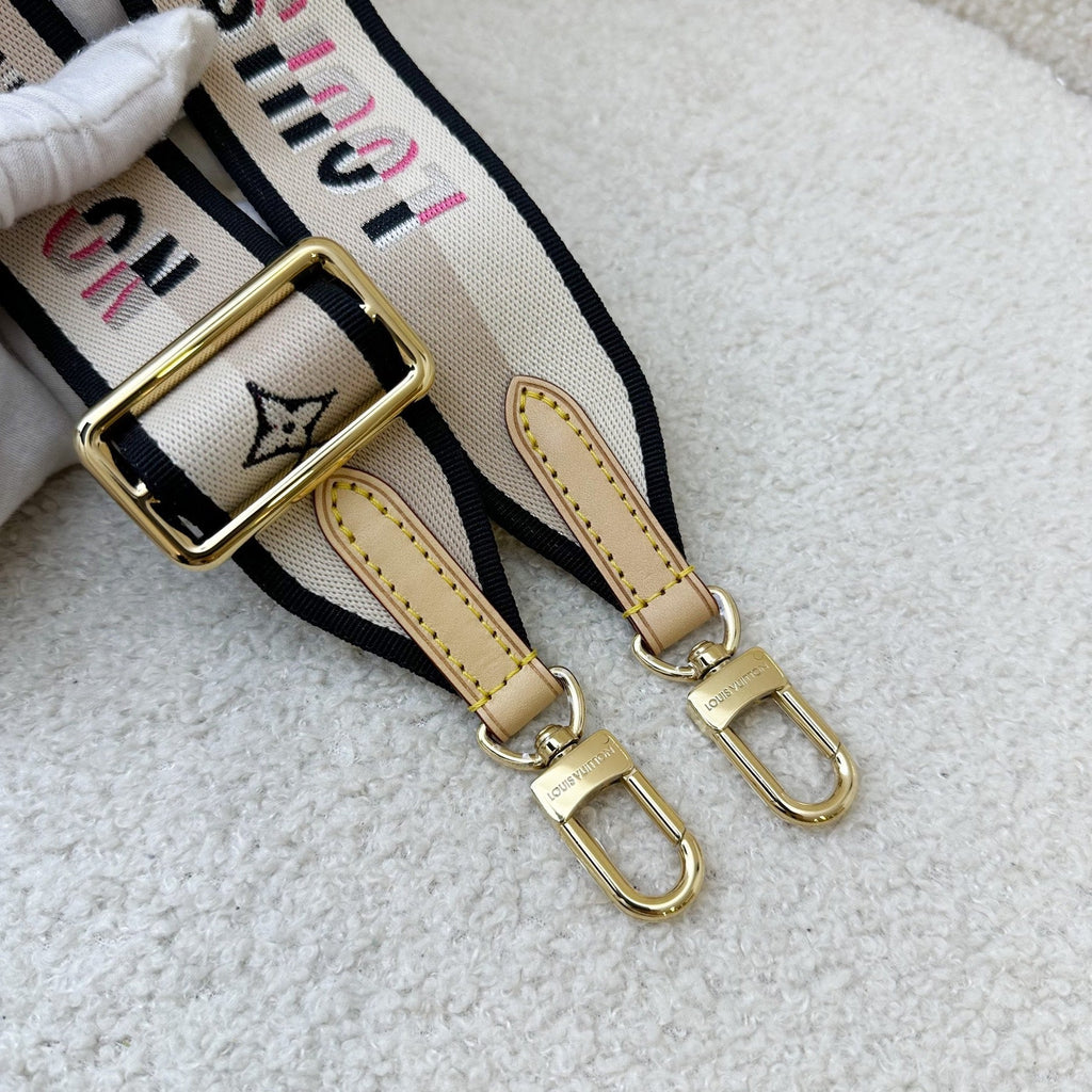 LV Speedy Bandouliere 20 in Monogram Canvas and Black Patterned Strap