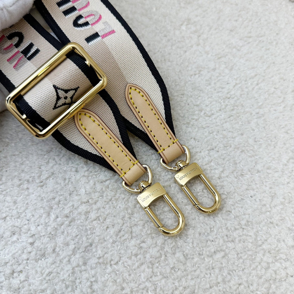 LV Speedy Bandouliere 20 in Monogram Canvas and Black Patterned Strap