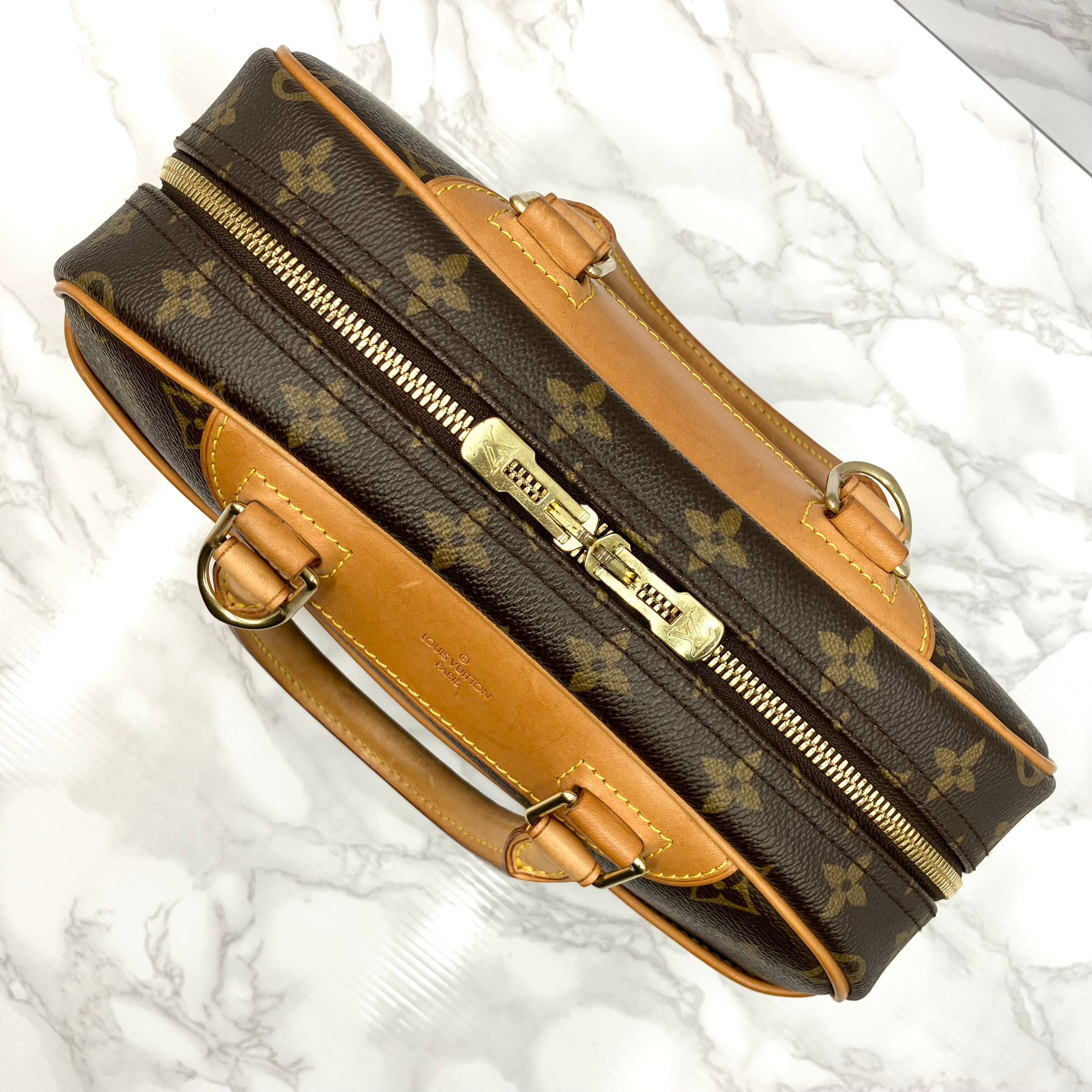 LOUIS VUITTON Monogram Trouville handbag