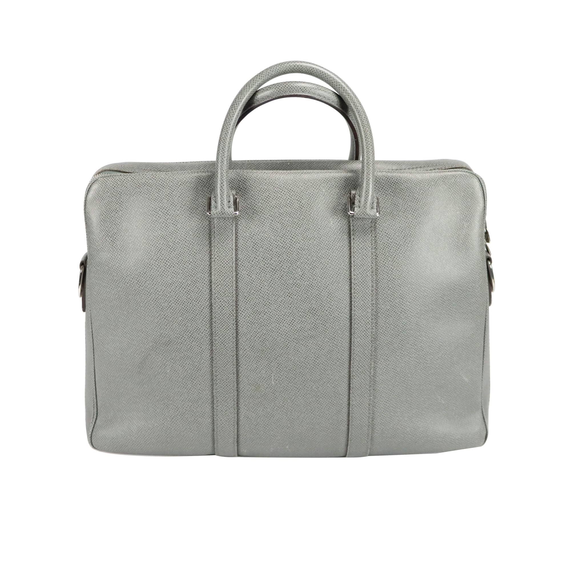 Louis Vuitton Porte-Documents Voyage PM Glacier Gray Taiga