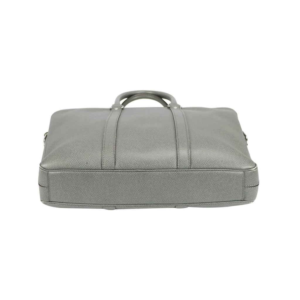 Louis Vuitton Porte-Documents Voyage PM Glacier Gray Taiga