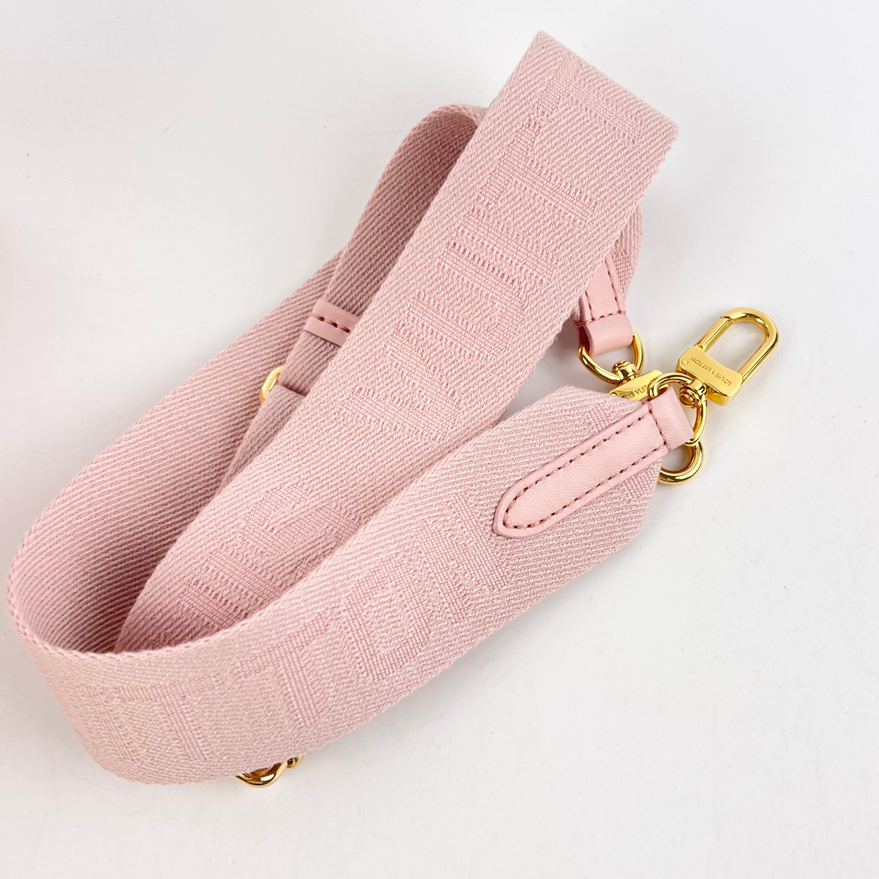 Louis Vuitton Coussin PM Rose Pink