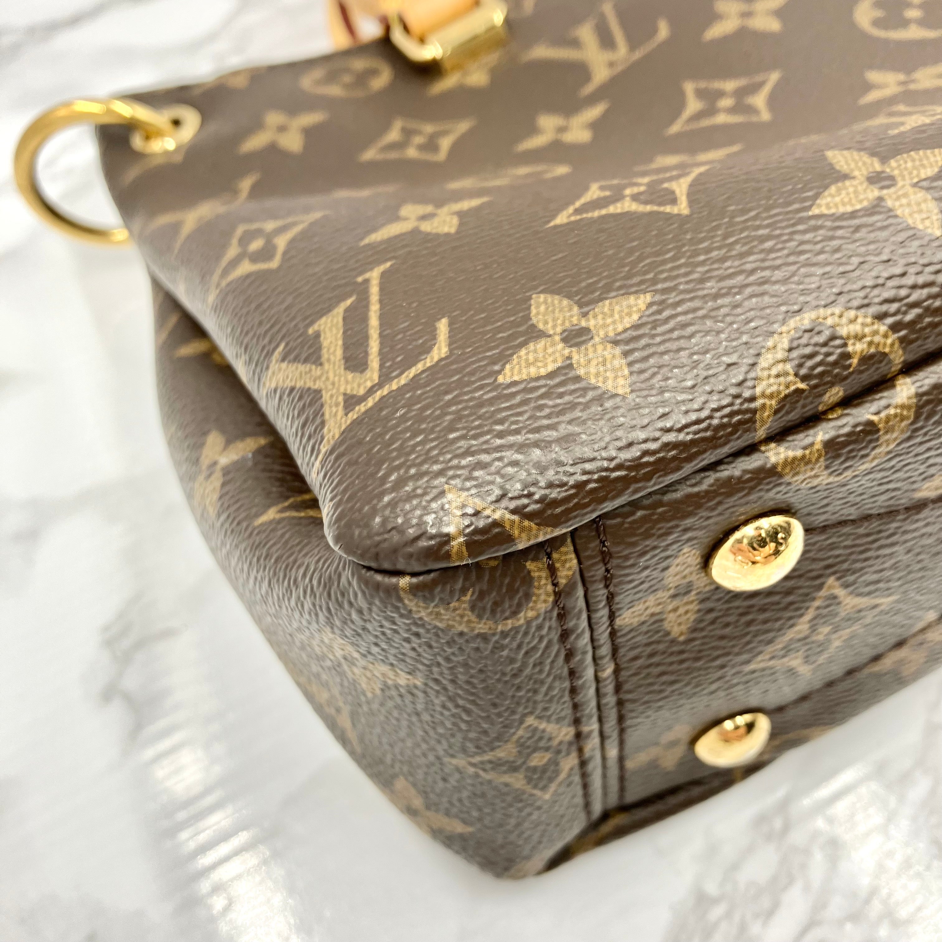 LOUIS VUITTON Monogram palace BB
