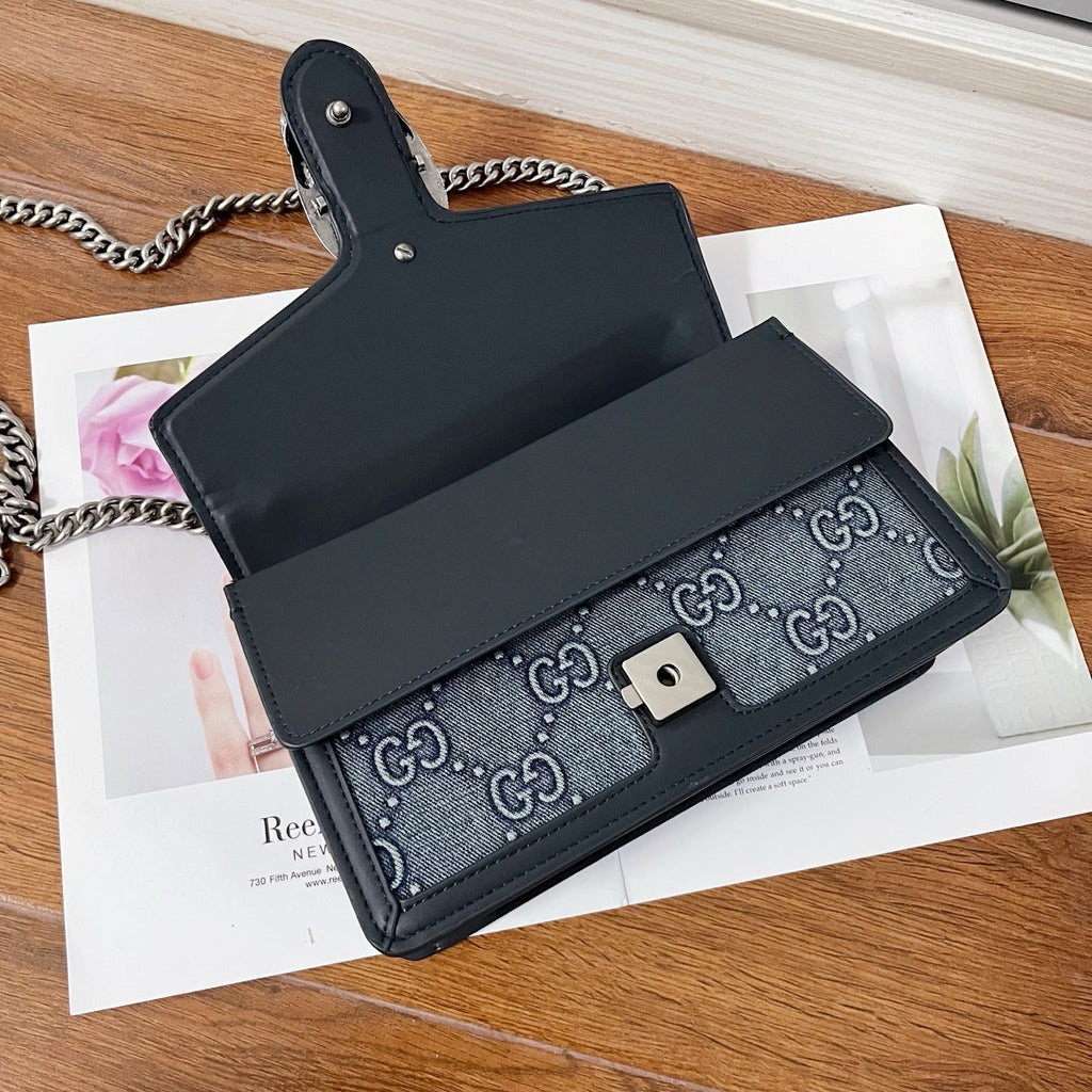 GC710 Dionysus Small Shoulder Bag / 11"W x 6.2"H x 4"D