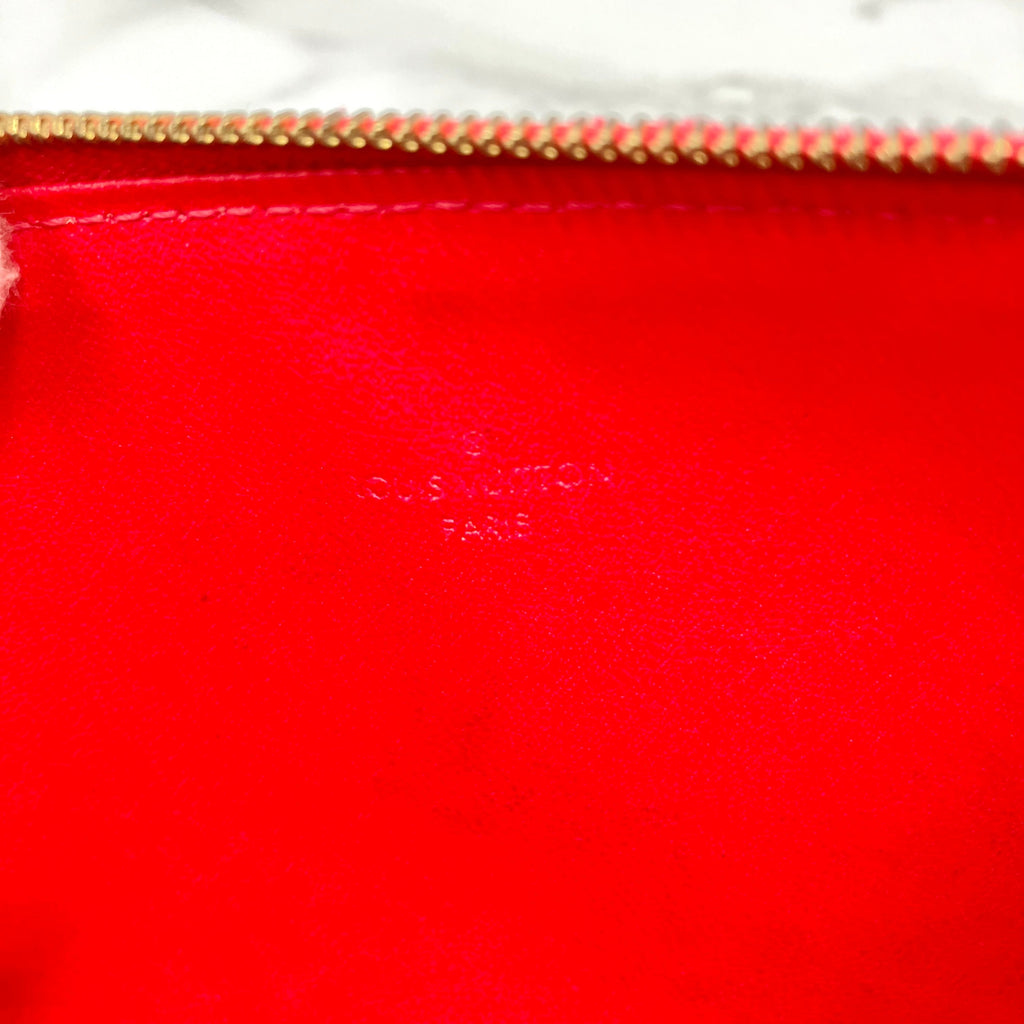 LOUIS VUITTON Vernis Felice