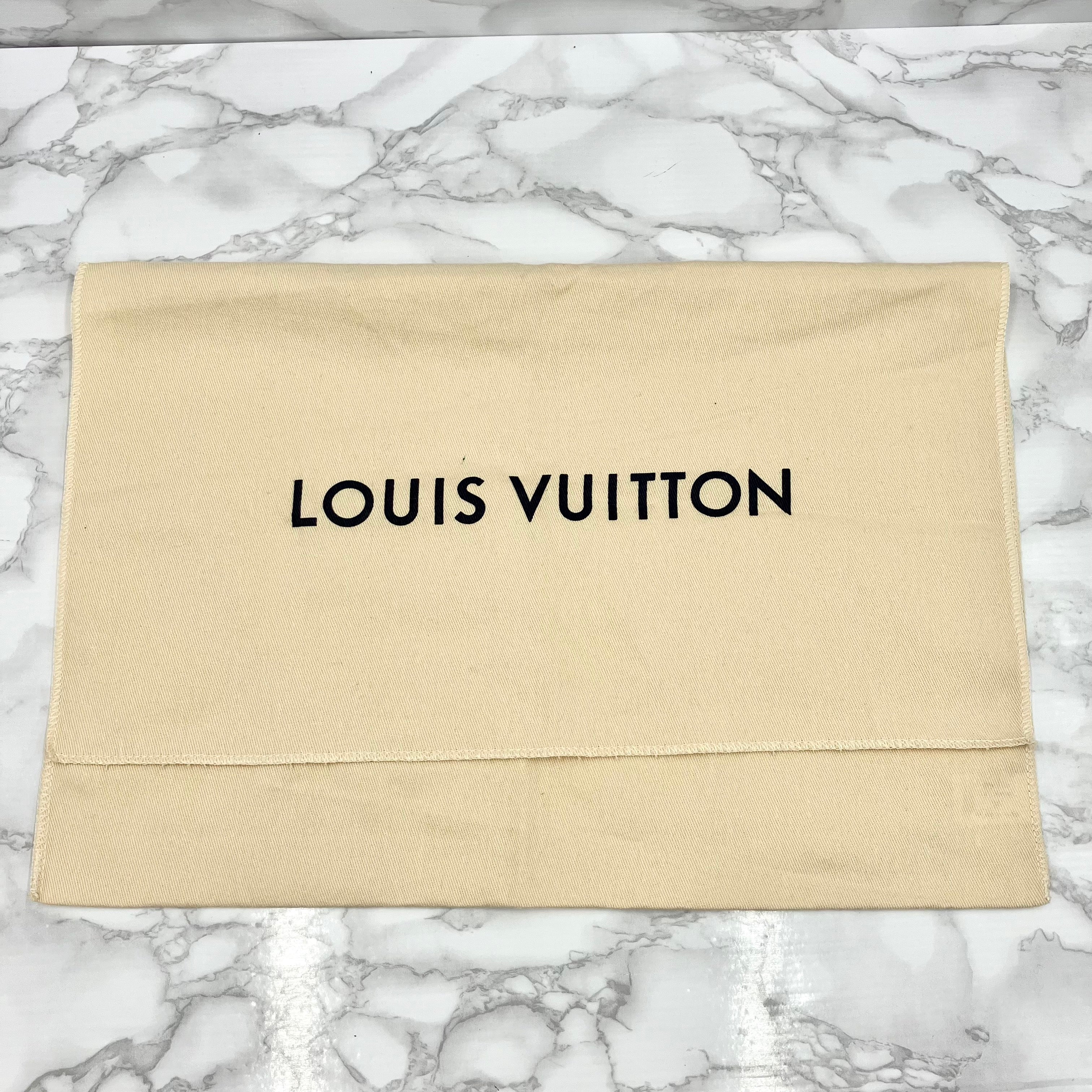 LOUIS VUITTON Vernis Felice