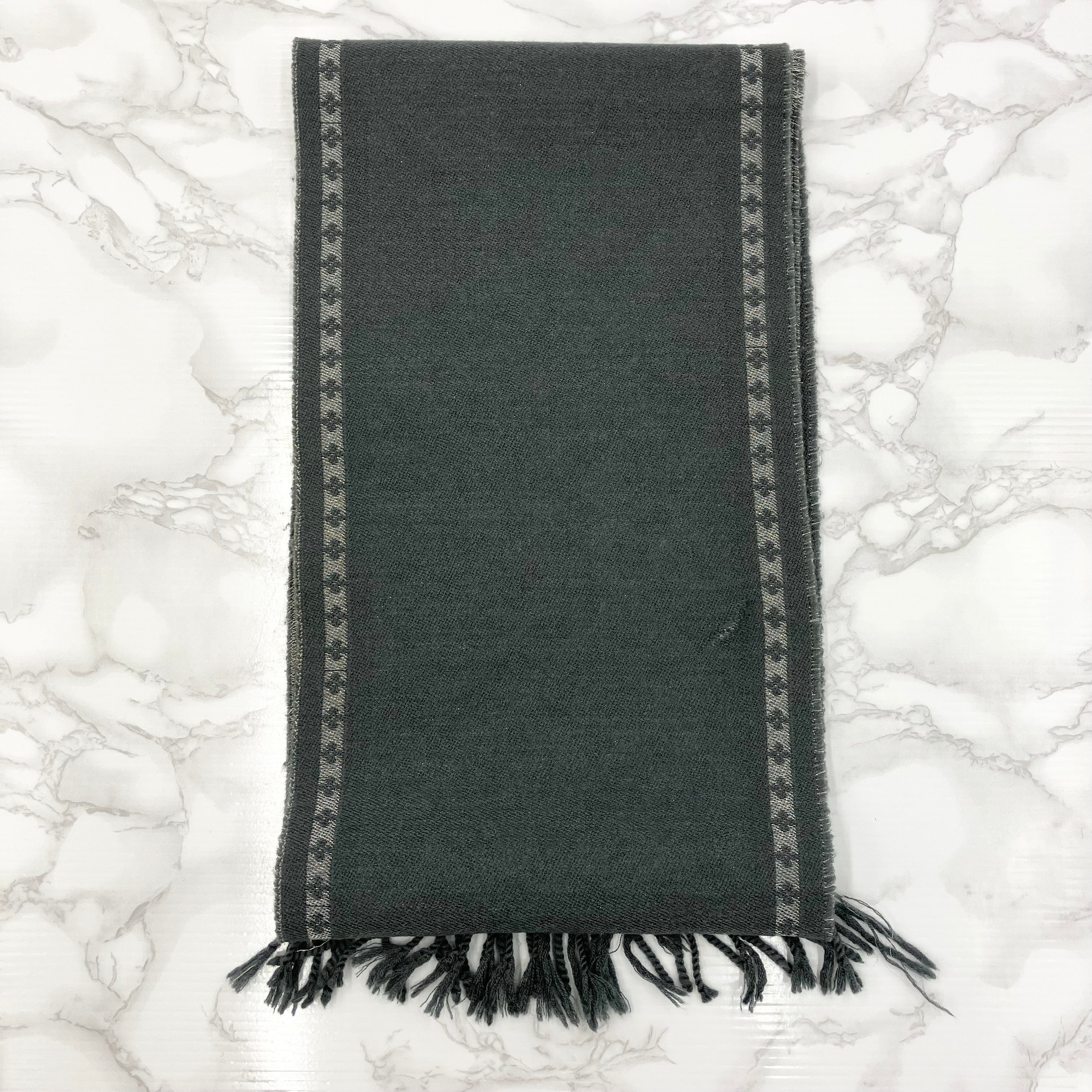 LOUIS VUITTON monogram muffler