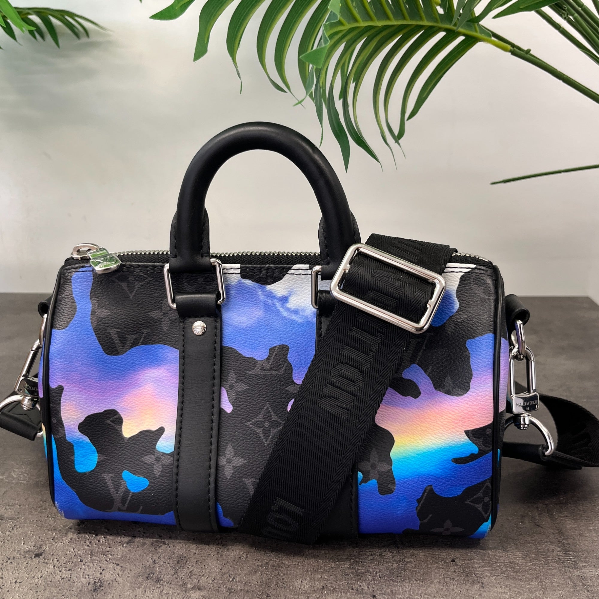 Men's Keepall Bandouliere 25 Monogram Eclipse Sunset Bag Black