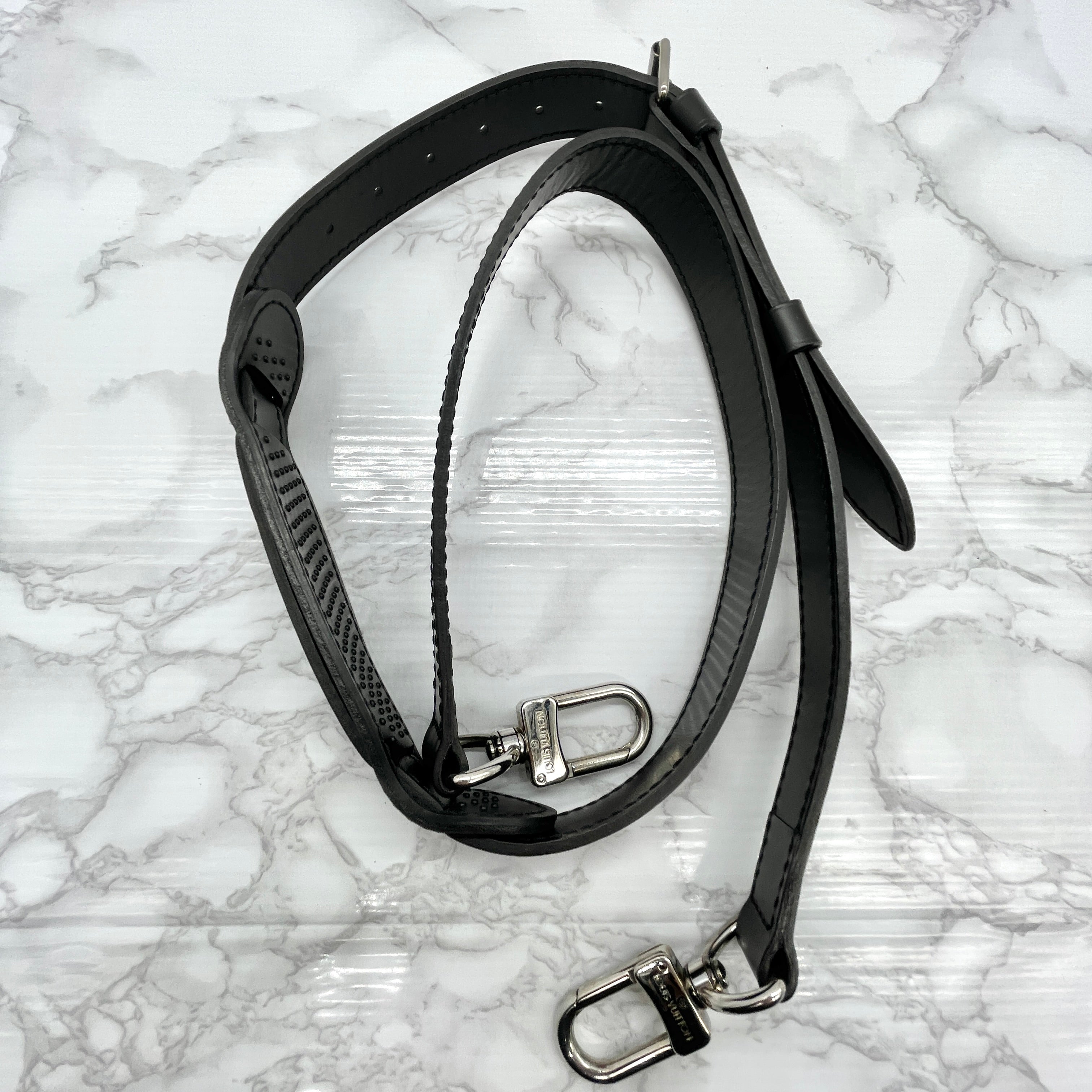 LOUIS VUITTON Graphite Keepall 55 Bandouliere
