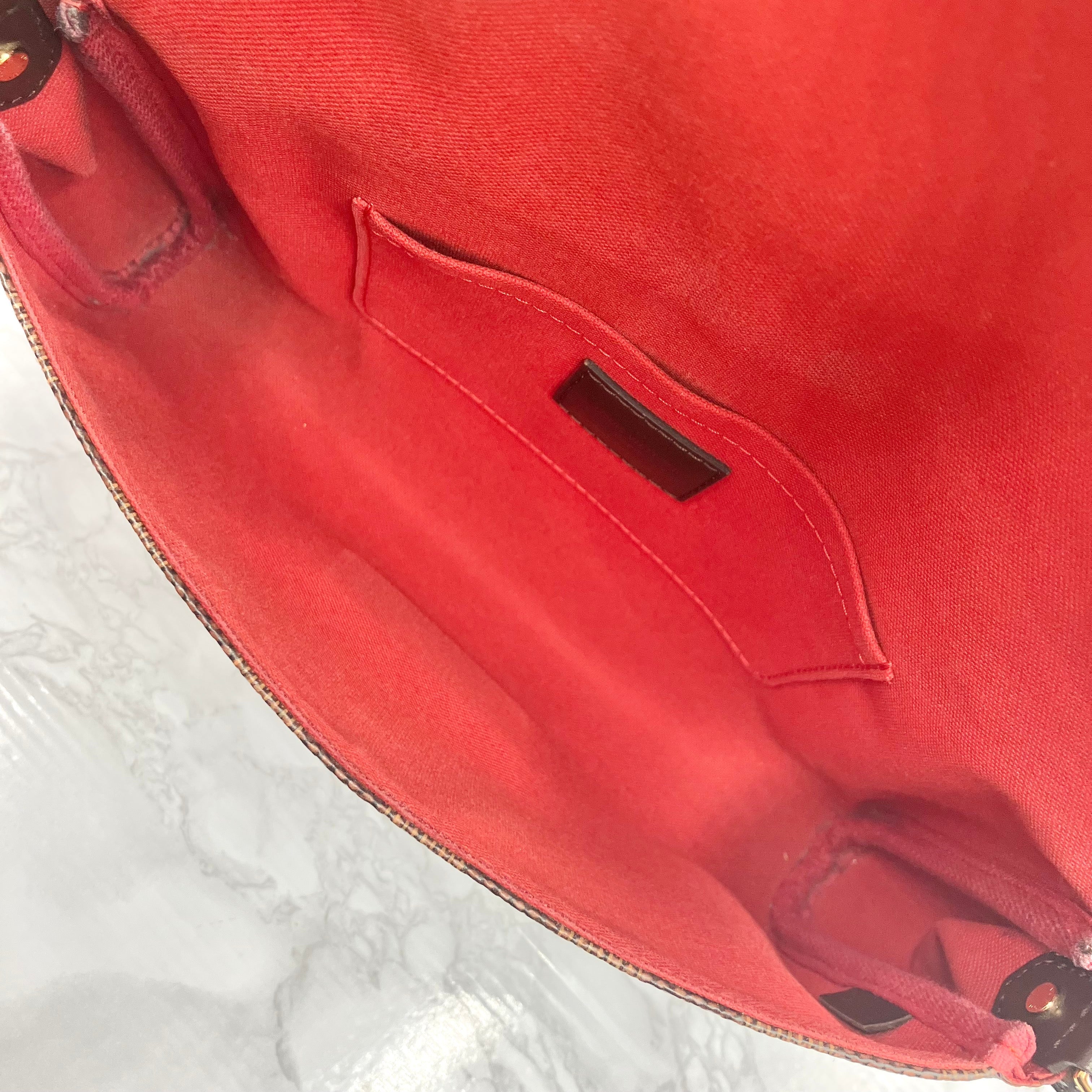 LOUIS VUITTON Damier Favorite