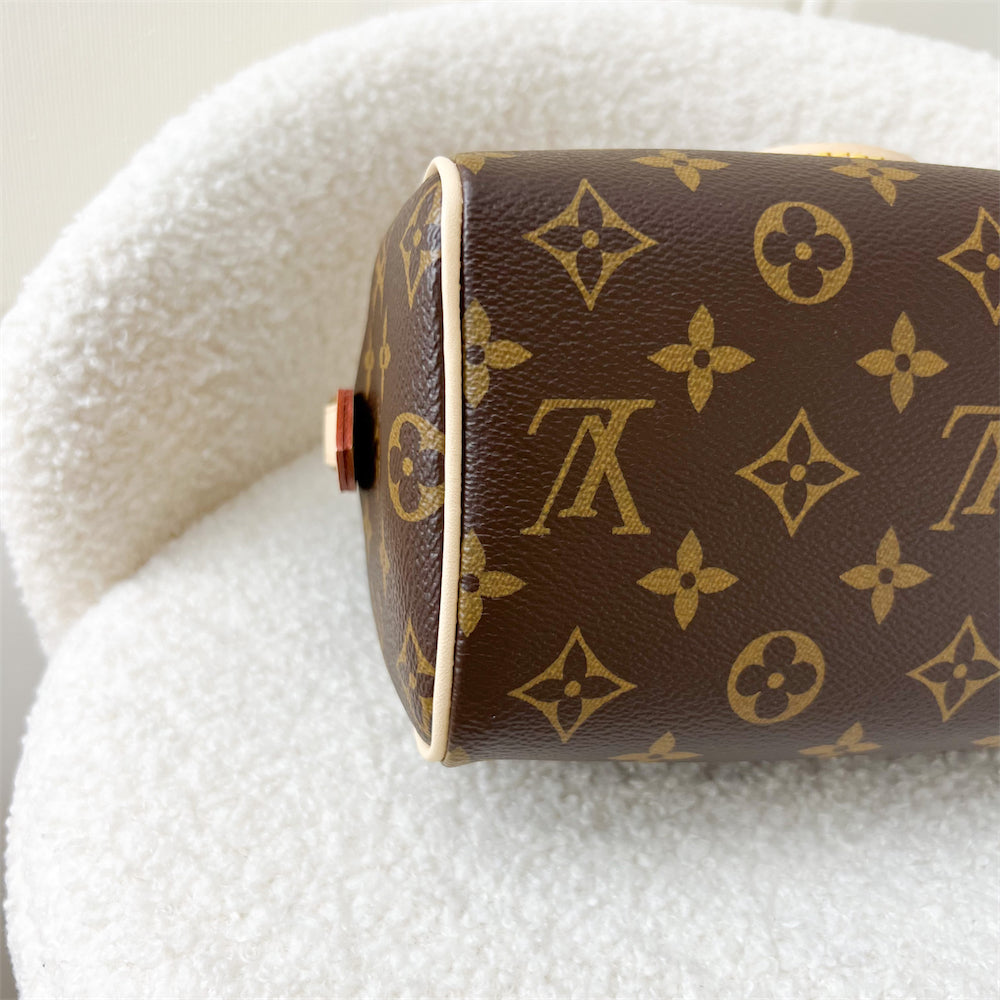 LV Speedy Bandouliere 20 in Monogram Canvas and Beige Patterned Strap