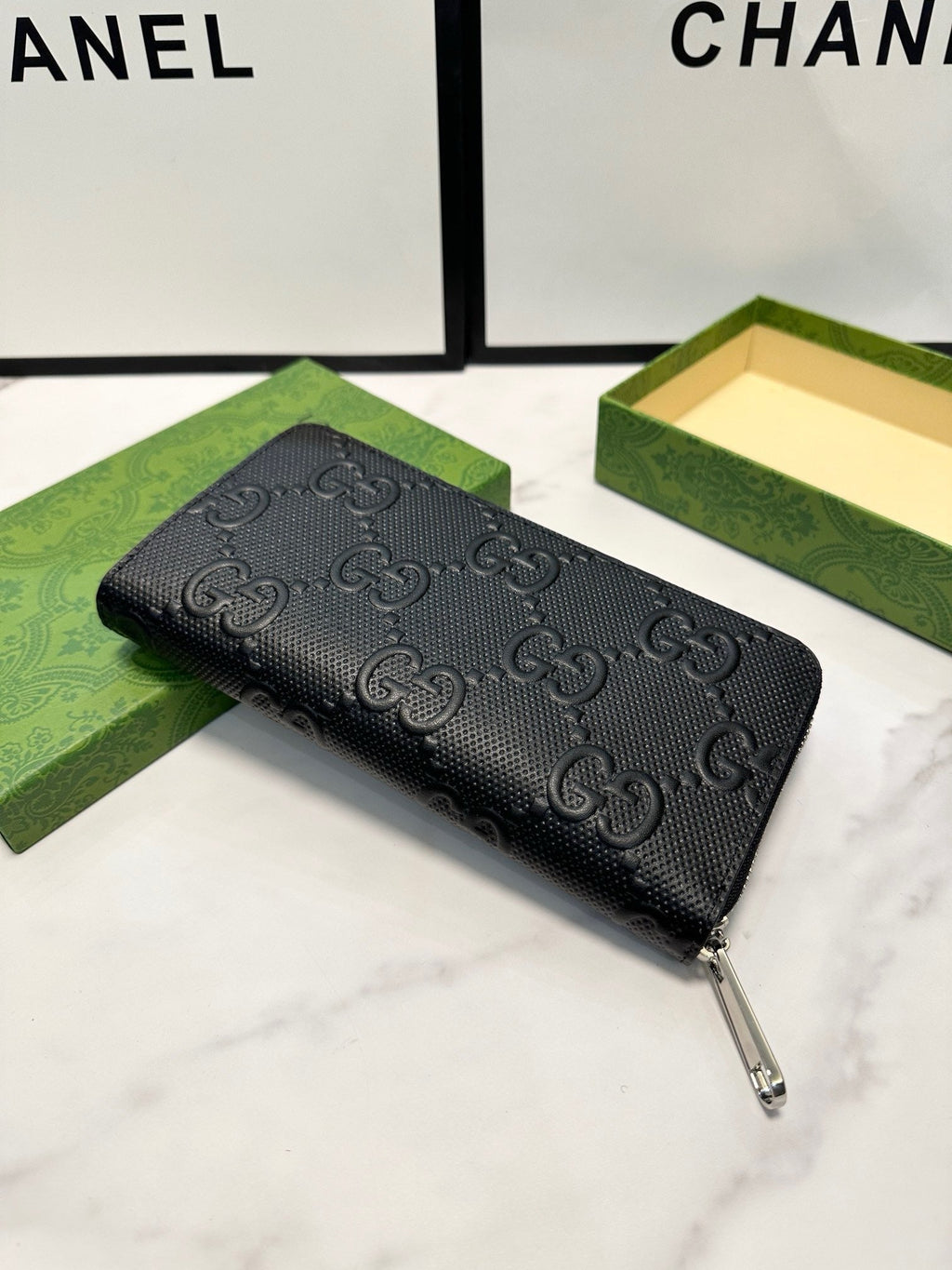 GC616 Ophidia GG Zip Around Wallet / 7.5"W x 4.5"H x 1"D
