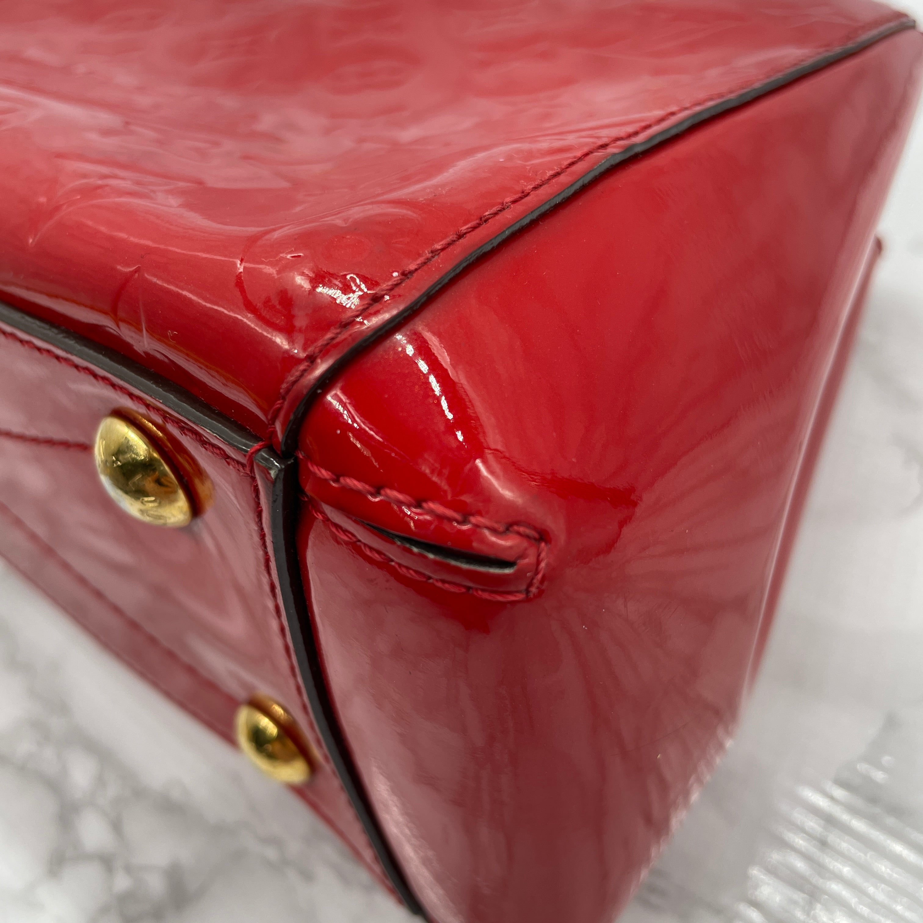 LOUIS VUITTON Vernis Montaigne BB