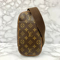 LOUIS VUITON Pochette Gange