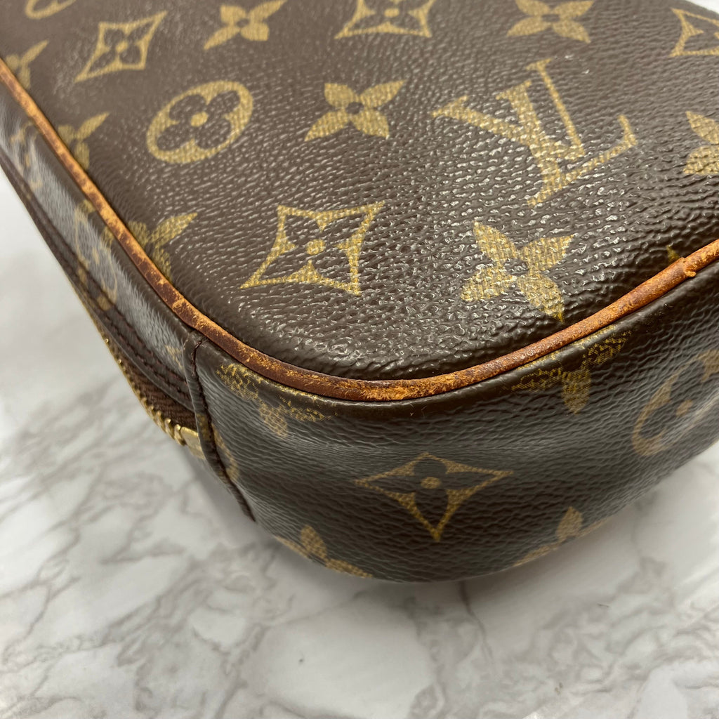LOUIS VUITON Pochette Gange