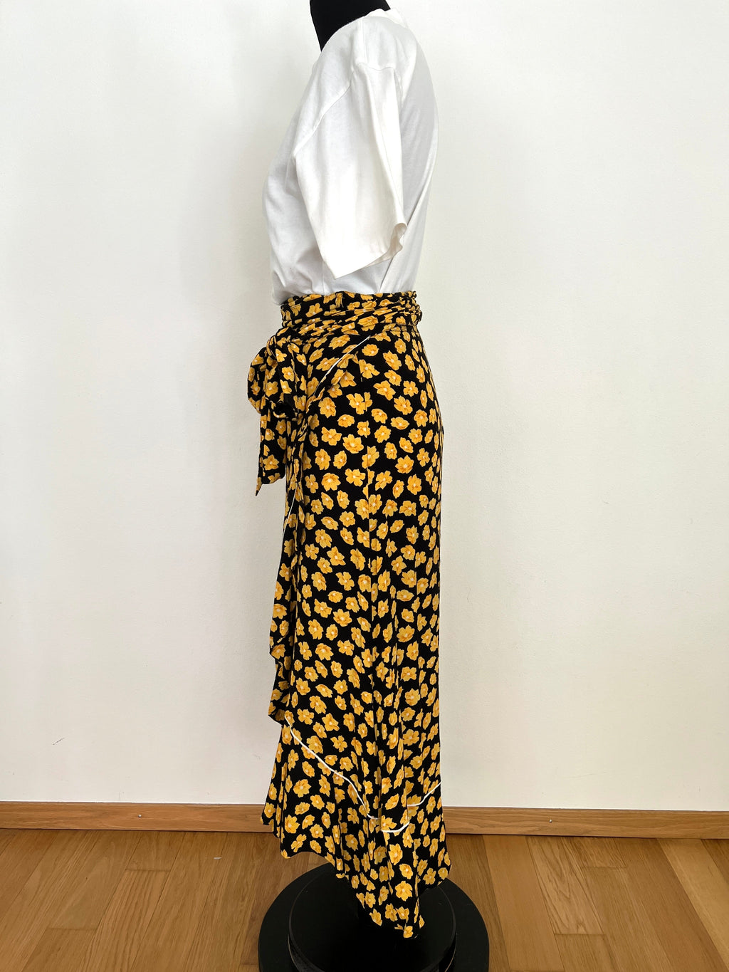 Flower Skirt Size Size 42