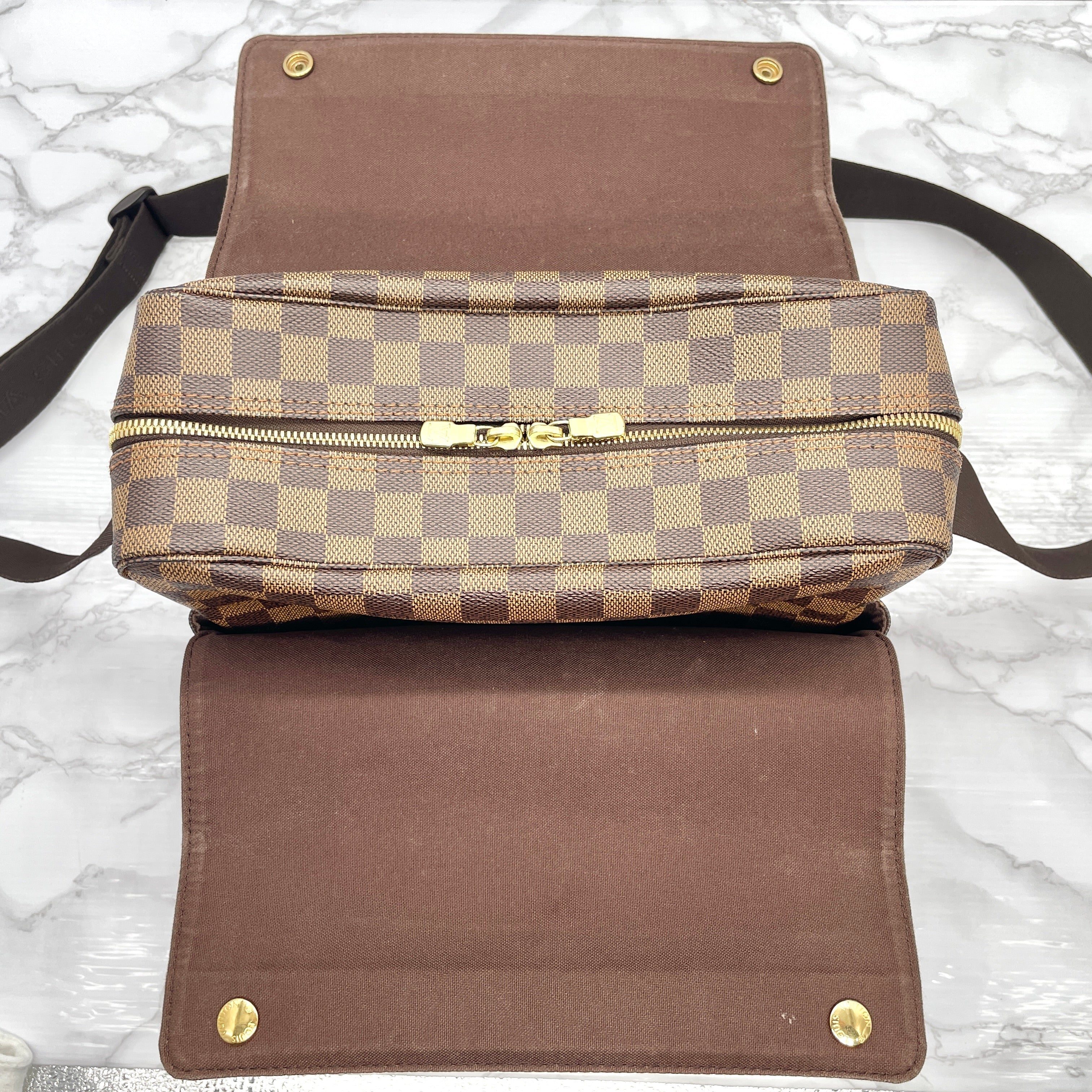 LOUIS VUITTON Damier Naviglio