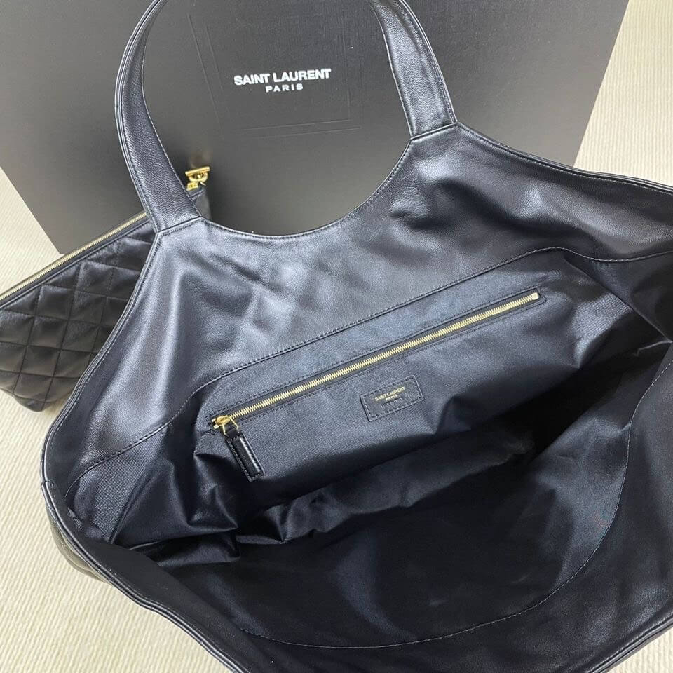Icare Maxi Shopping bag in QUILTED LAMBSKIN black