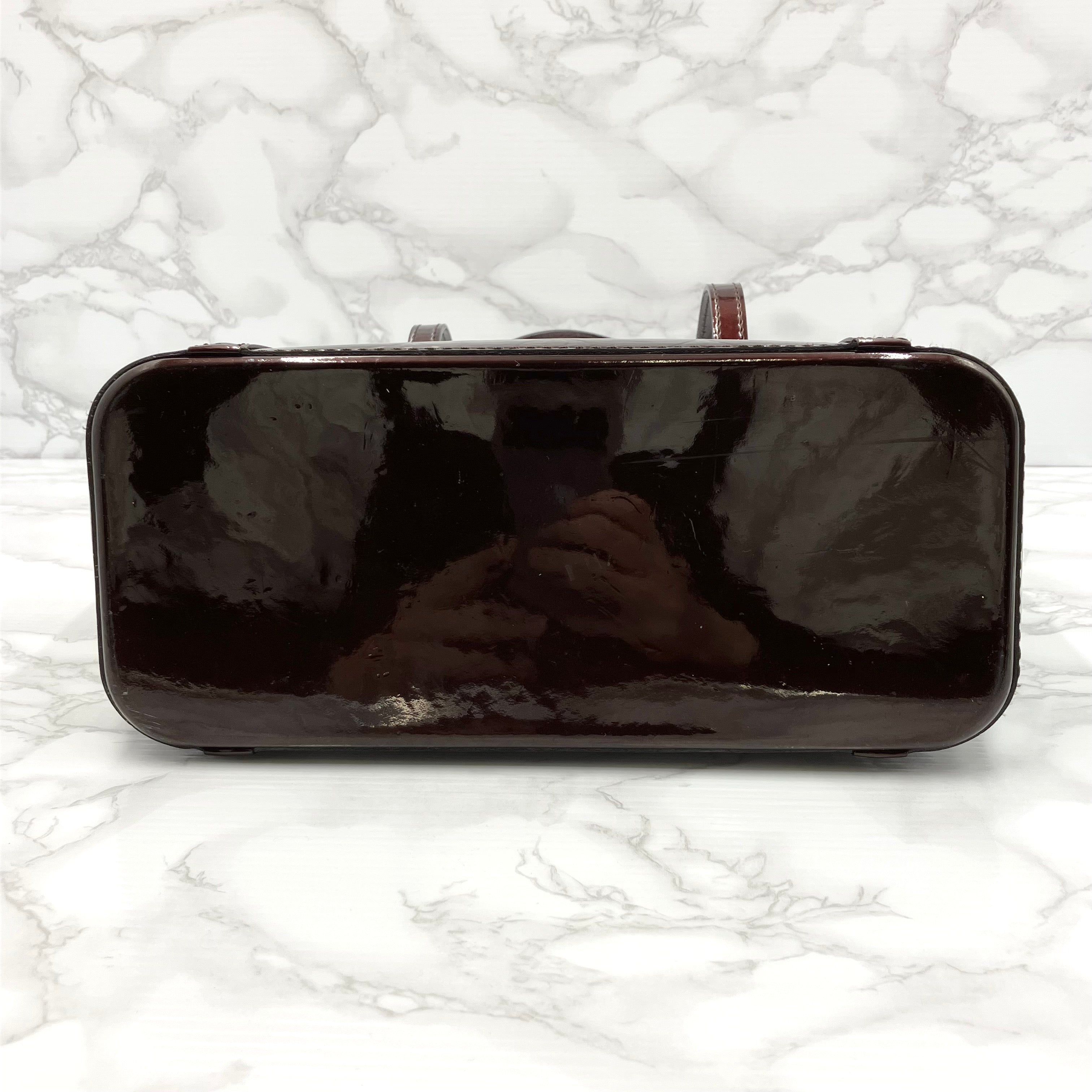 LOUIS VUITTON Vernis Avalon MM