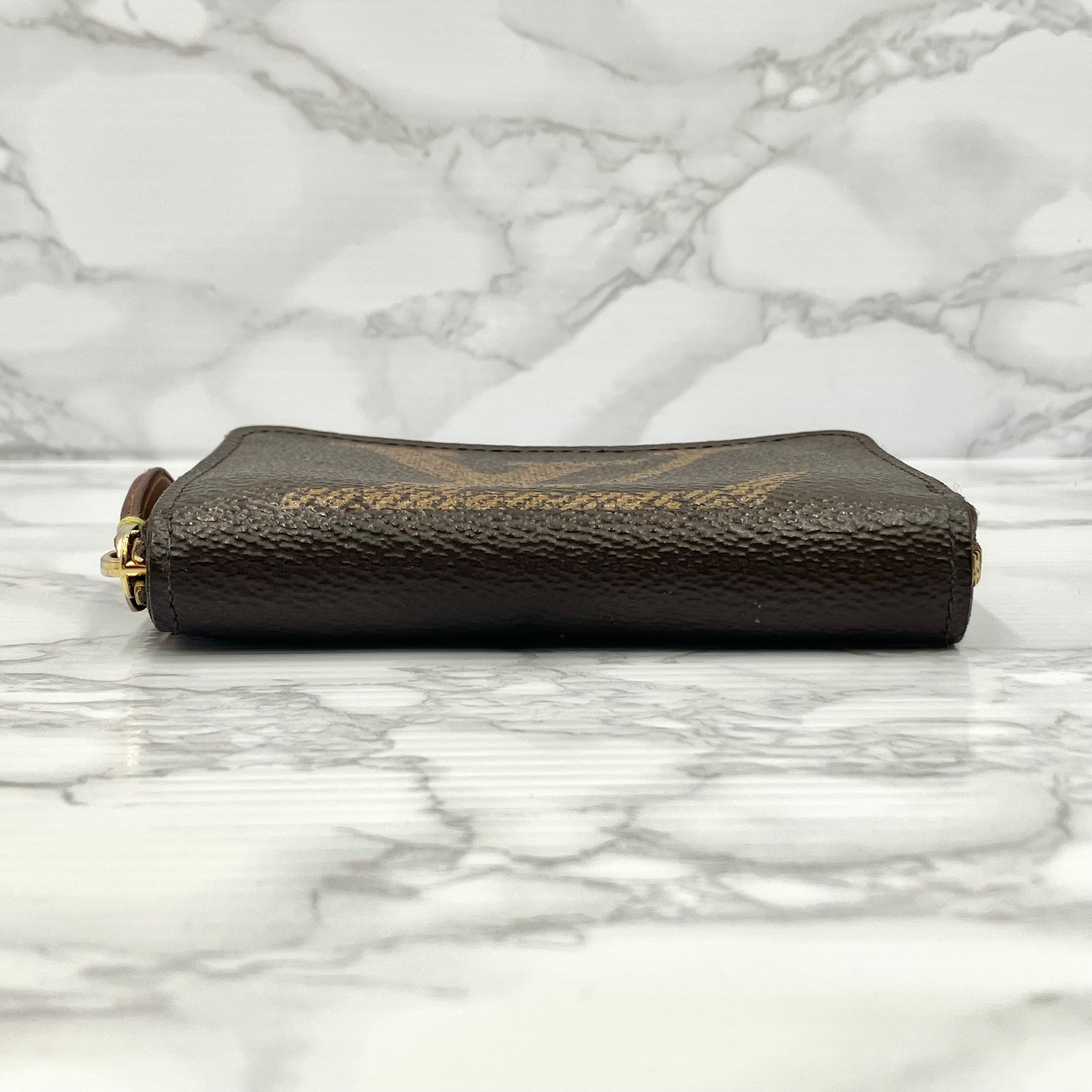 LOUIS VUITTON Monogram Giant coin purse