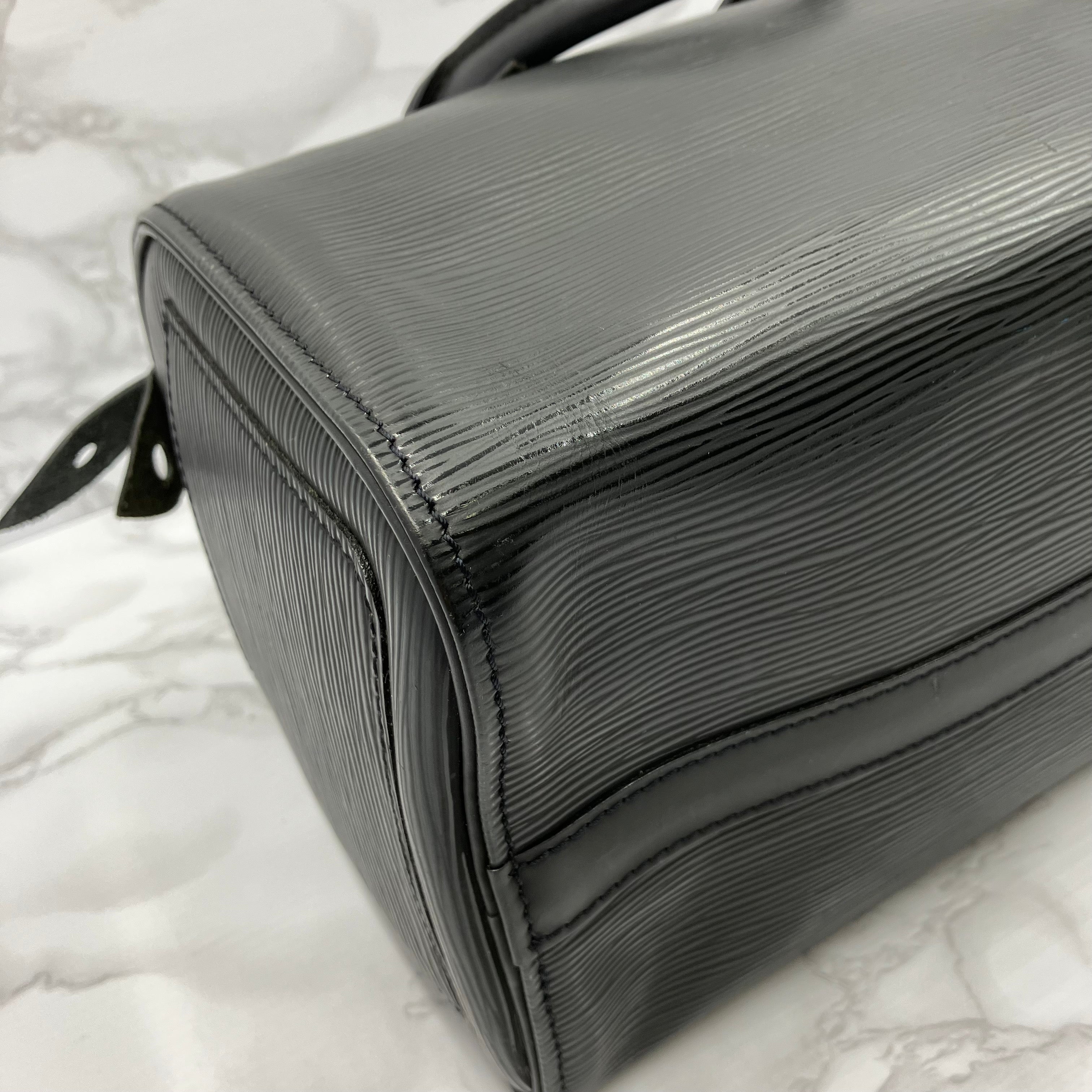 LOUIS VUITTON Epi Speedy25