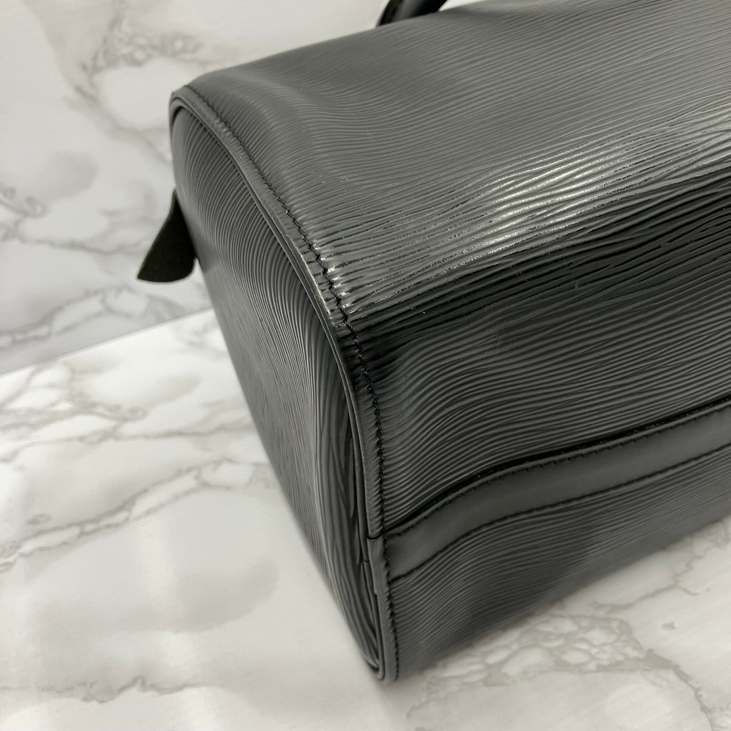 LOUIS VUITTON Epi Speedy25