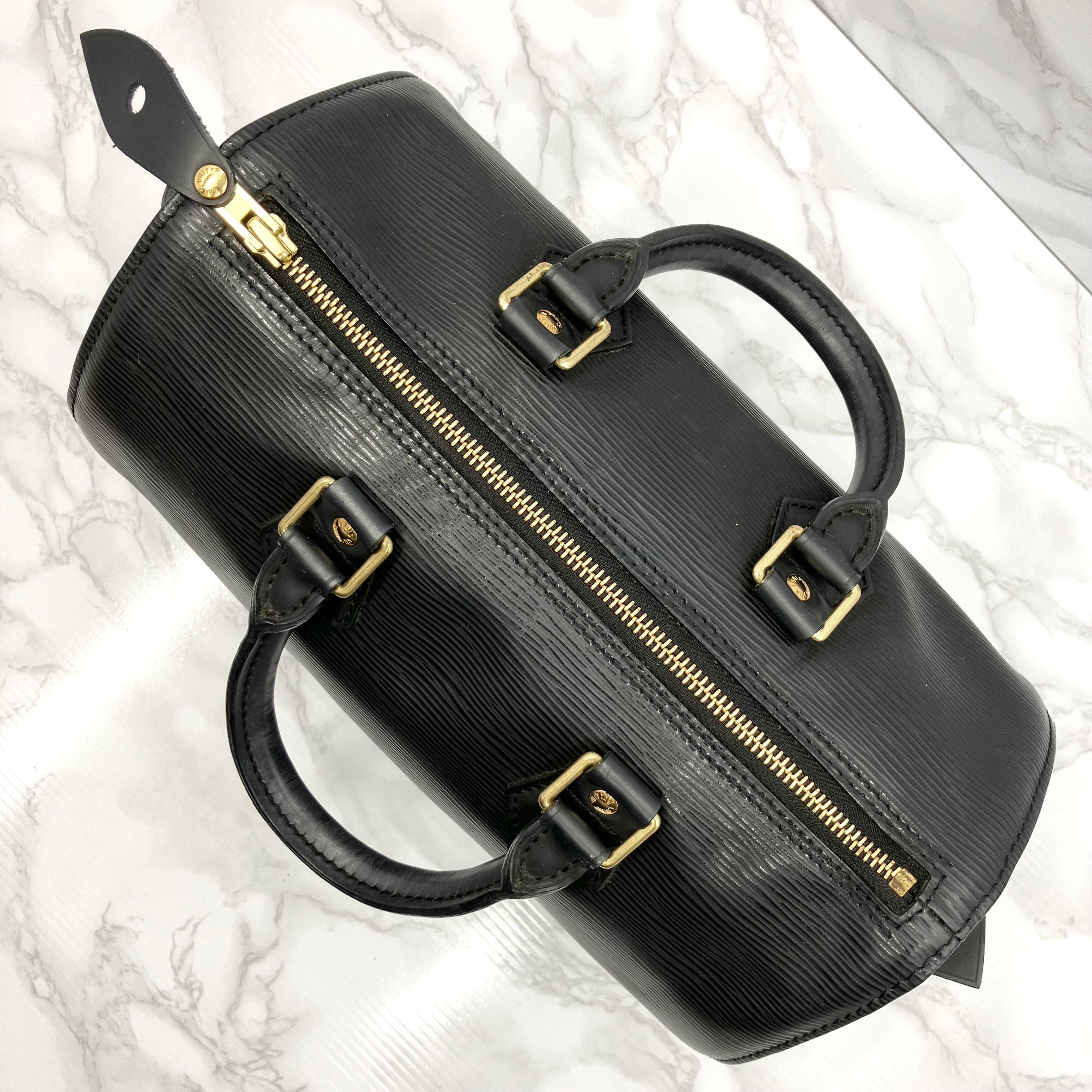 LOUIS VUITTON Epi Speedy25
