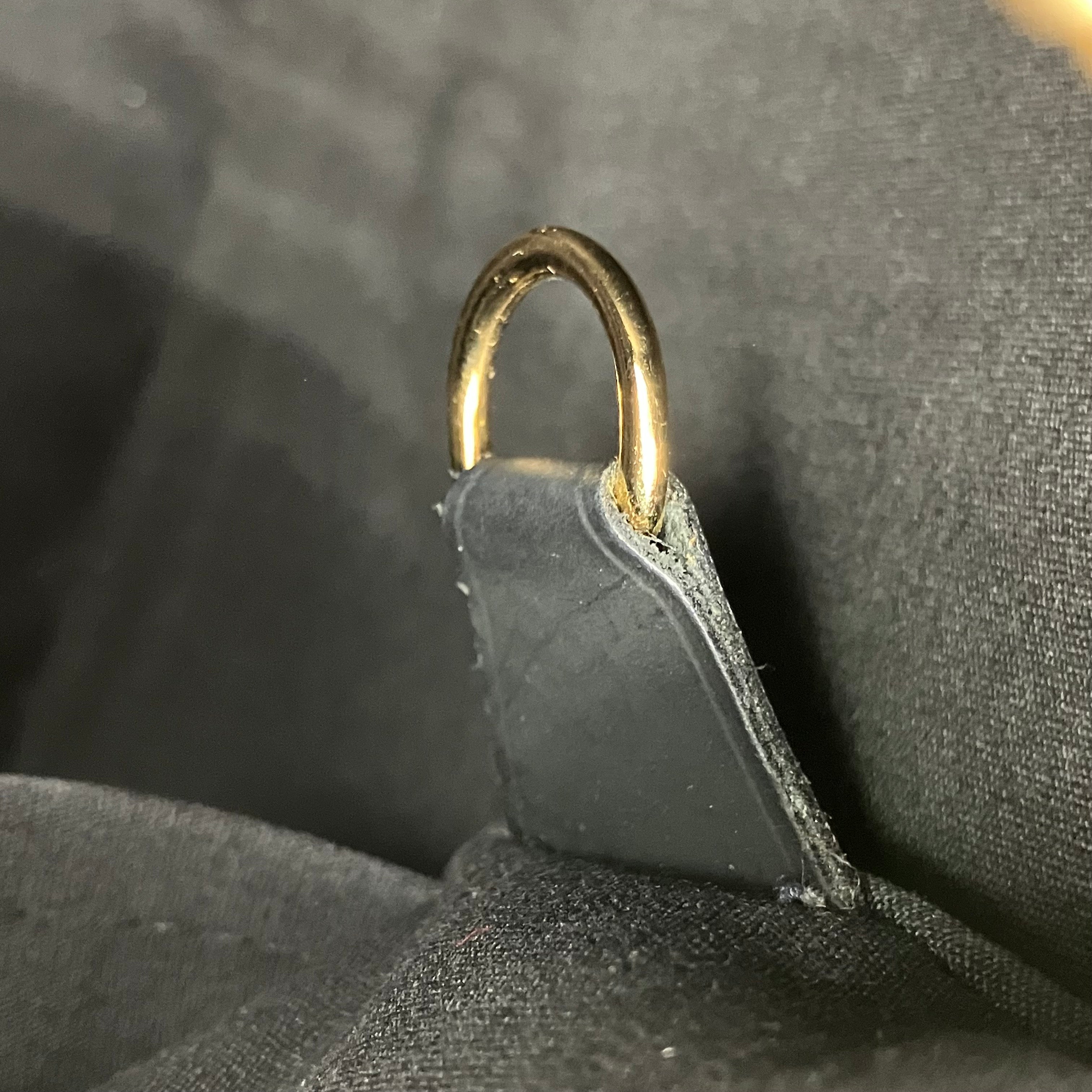 LOUIS VUITTON Epi Speedy25