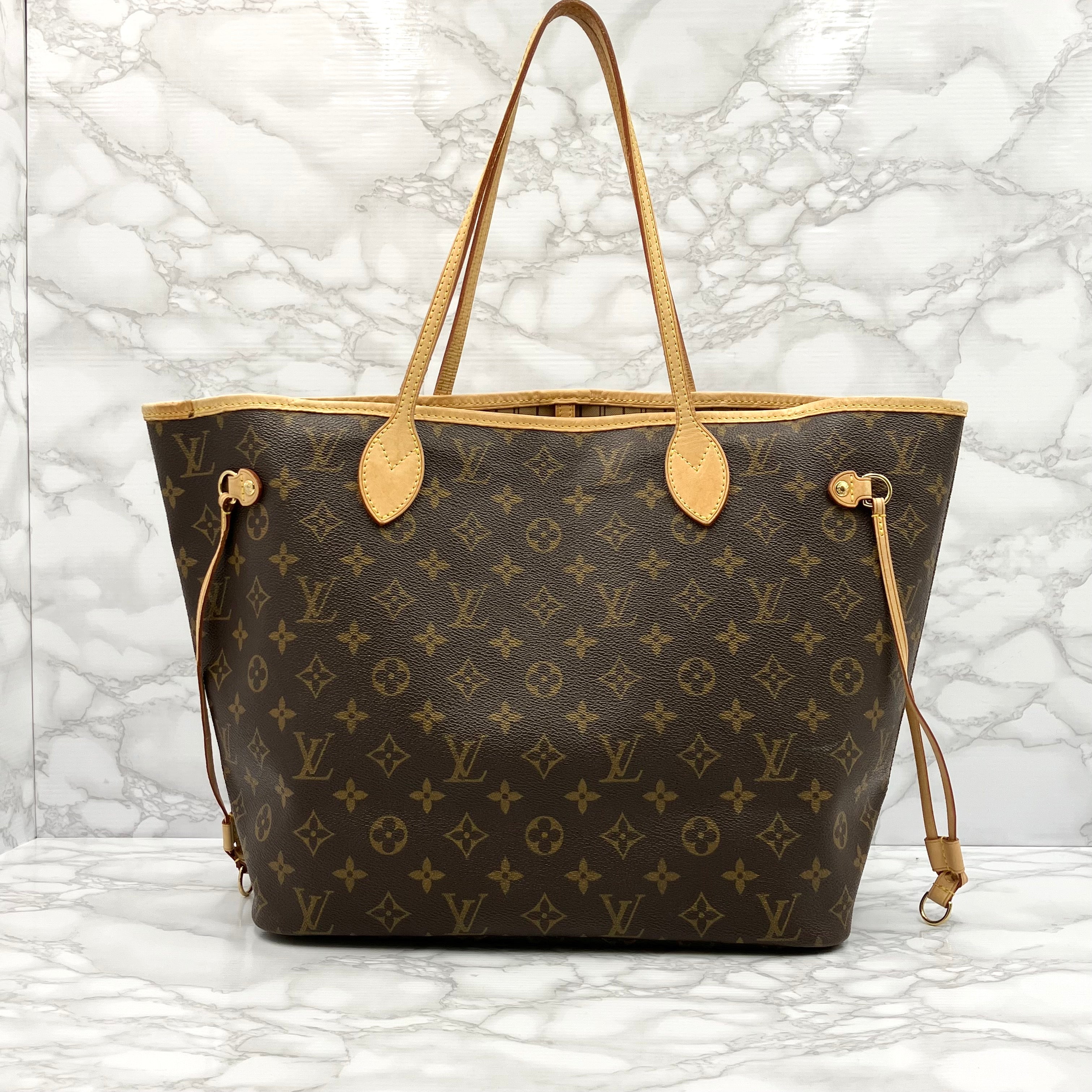 LOUIS VUITTON Monogram Neverfull MM
