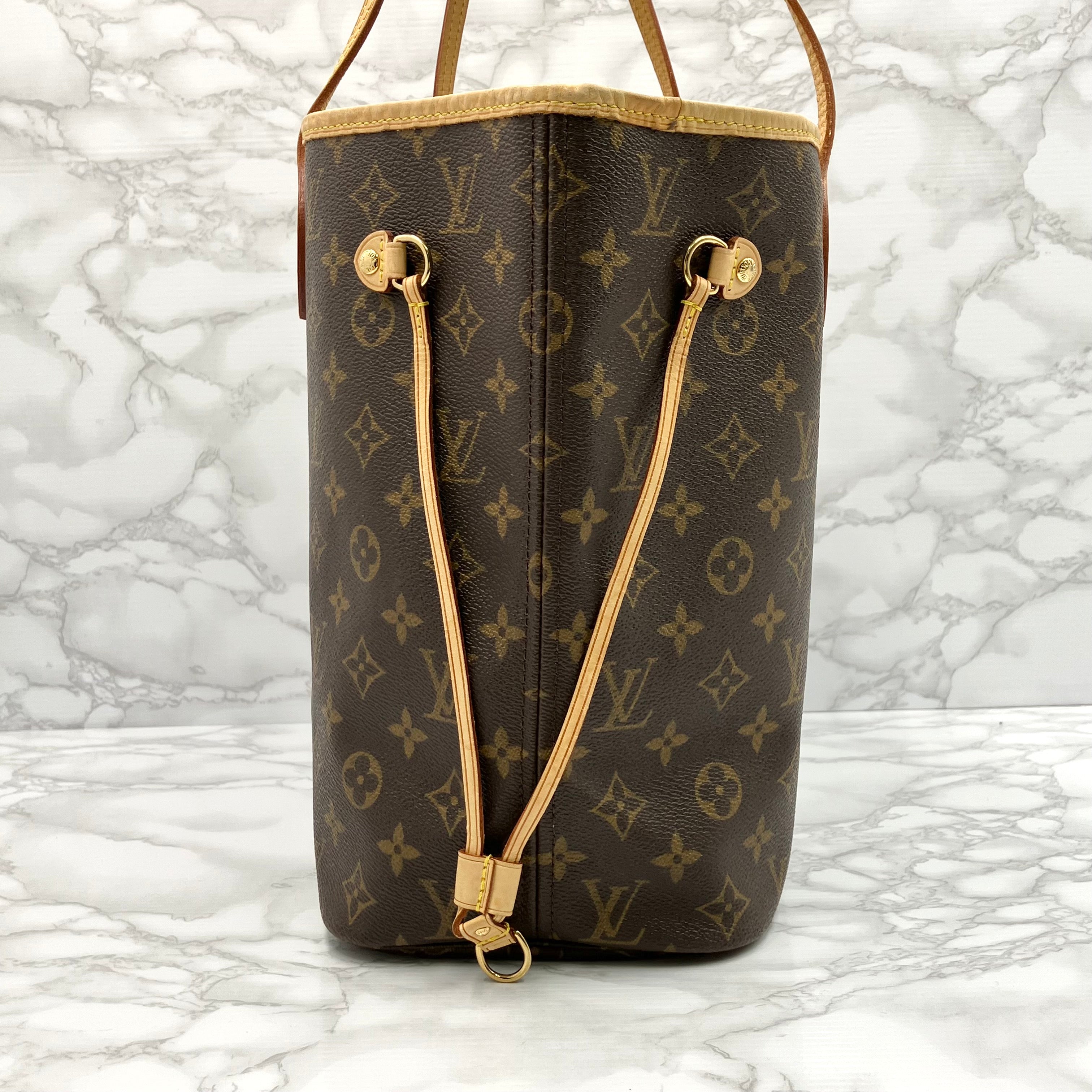 LOUIS VUITTON Monogram Neverfull MM