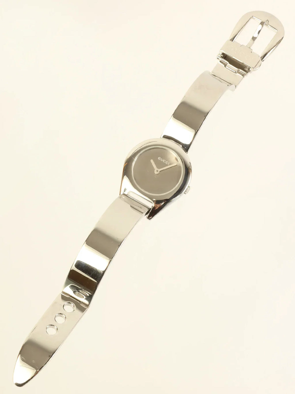 GUCCI Round Face Bangle Watch Silver