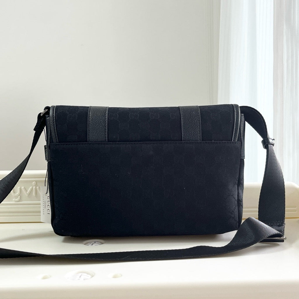 GC685 GG Crossbody Bag / 9.4x11.8x3.5inch