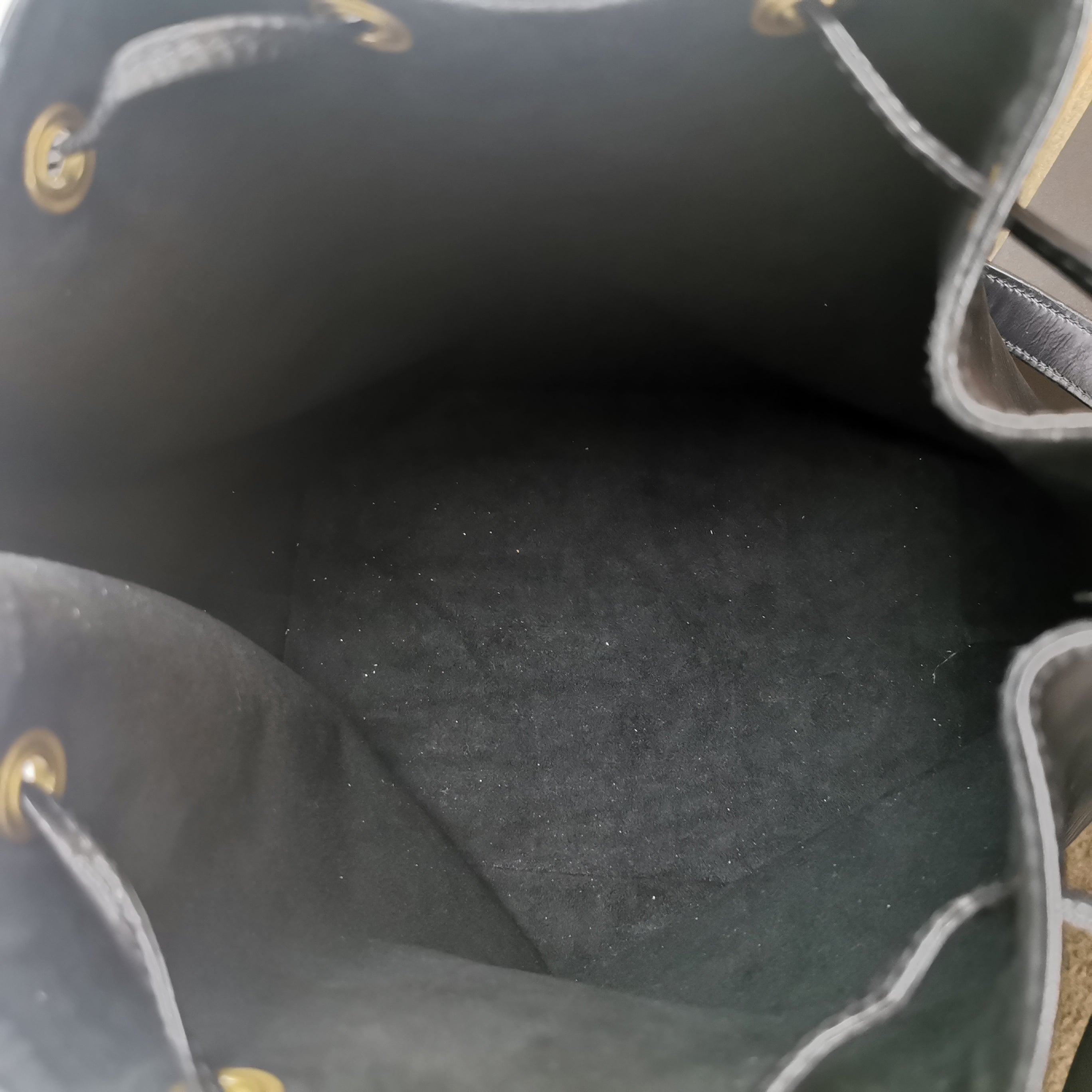 Louis Vuitton Petit NoÃƒÆ’Ã‚Â© Black Epi