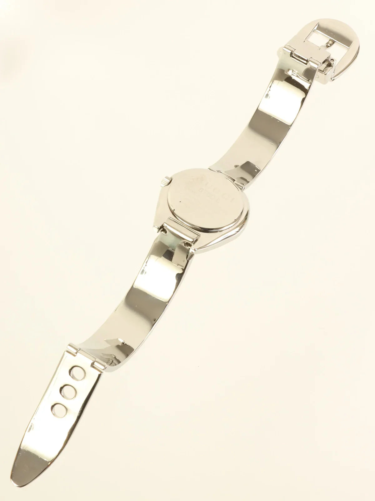 GUCCI Round Face Bangle Watch Silver