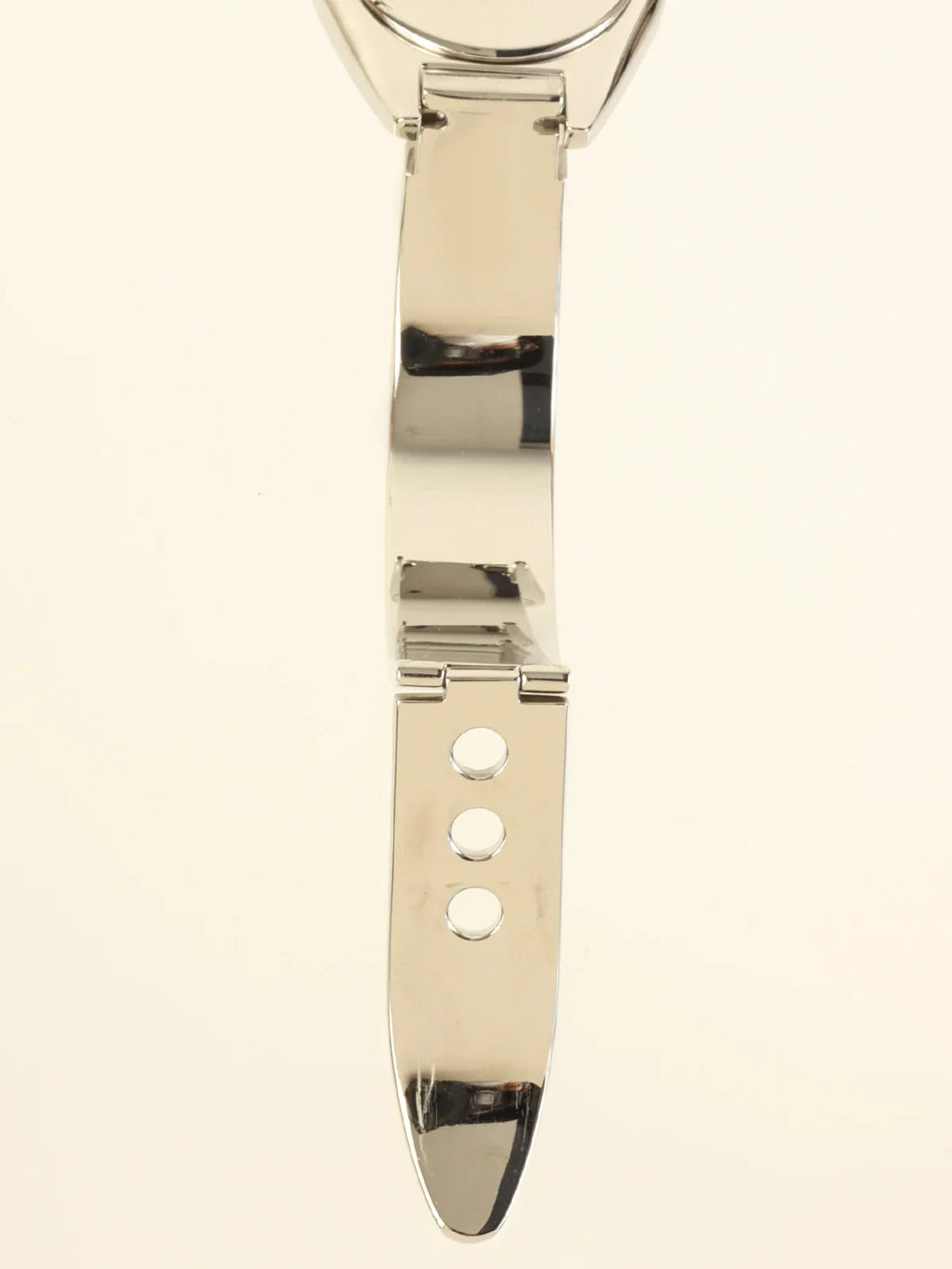GUCCI Round Face Bangle Watch Silver
