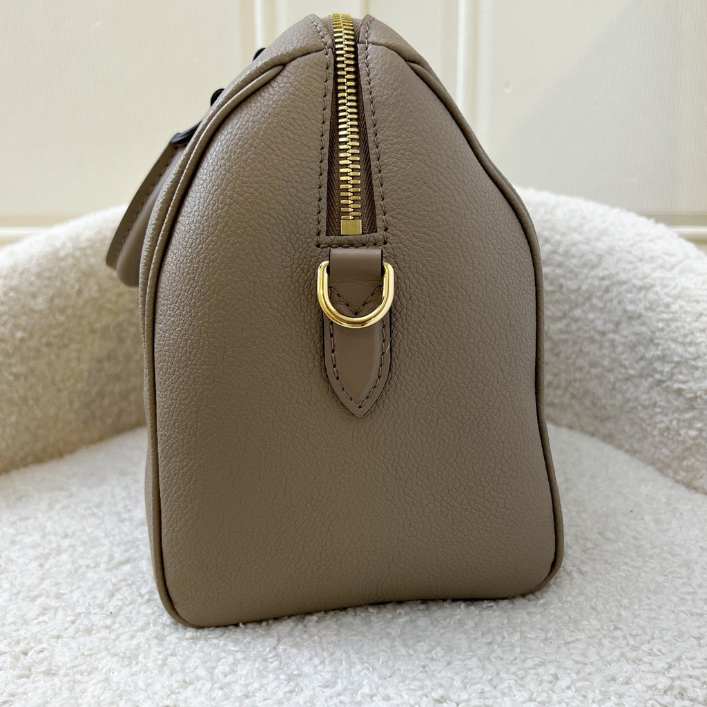 LV Speedy 25 Bandouliere in Tourterelle Giant Monogram Empreinte Leather GHW
